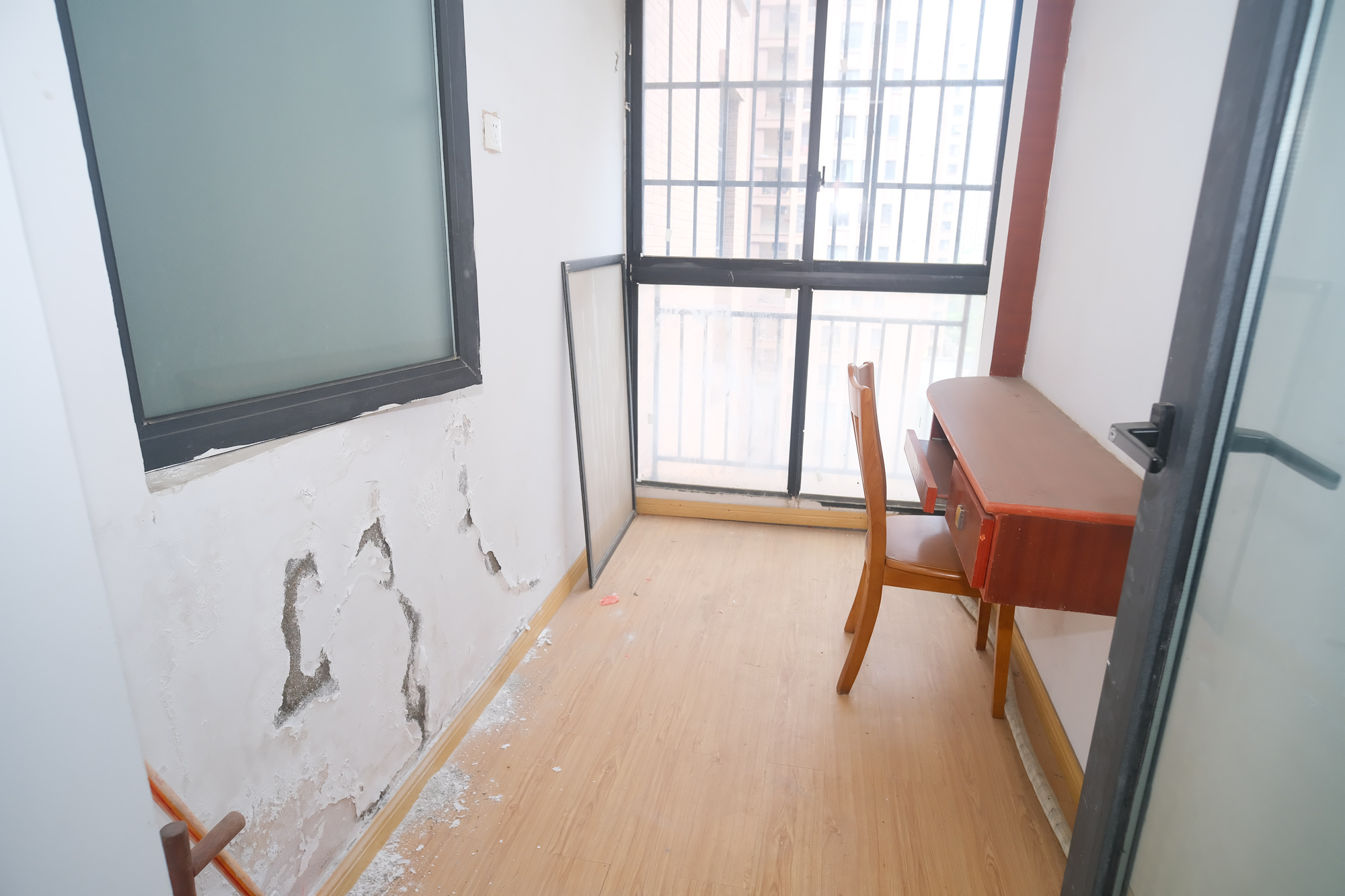 三一街区  2室2厅1卫   75.00万阳台