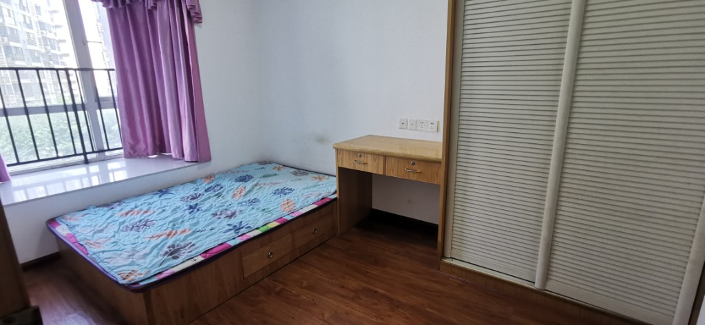 美的城二期 3室2厅1卫 85.0万 美的城二期 3室2厅1卫 85.0万客厅