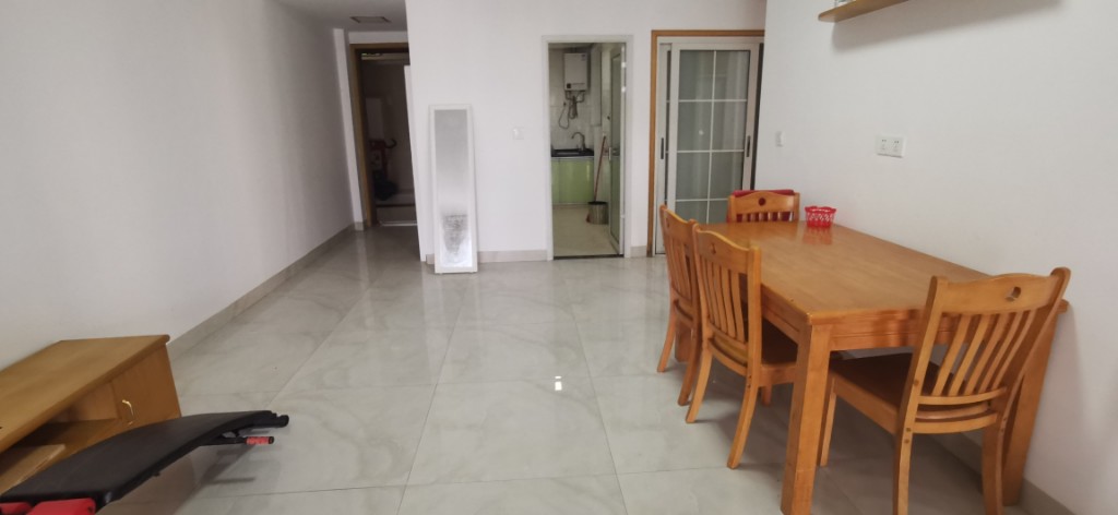 美的城二期 3室2厅1卫 85.0万 美的城二期 3室2厅1卫 85.0万客厅