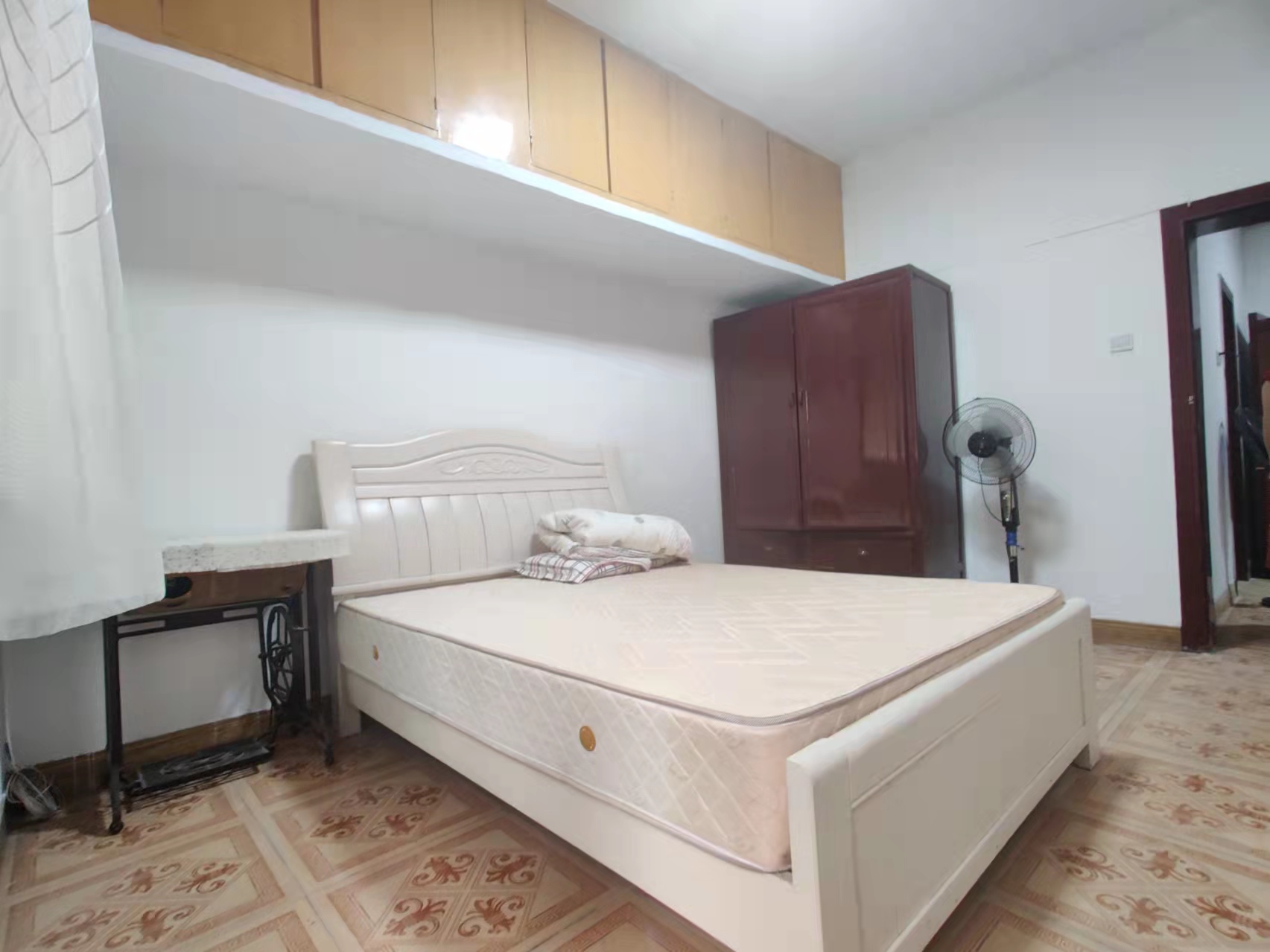 操坪社区  2室1厅1卫    27.8万 操坪社区  2室1厅1卫    27.8万客厅