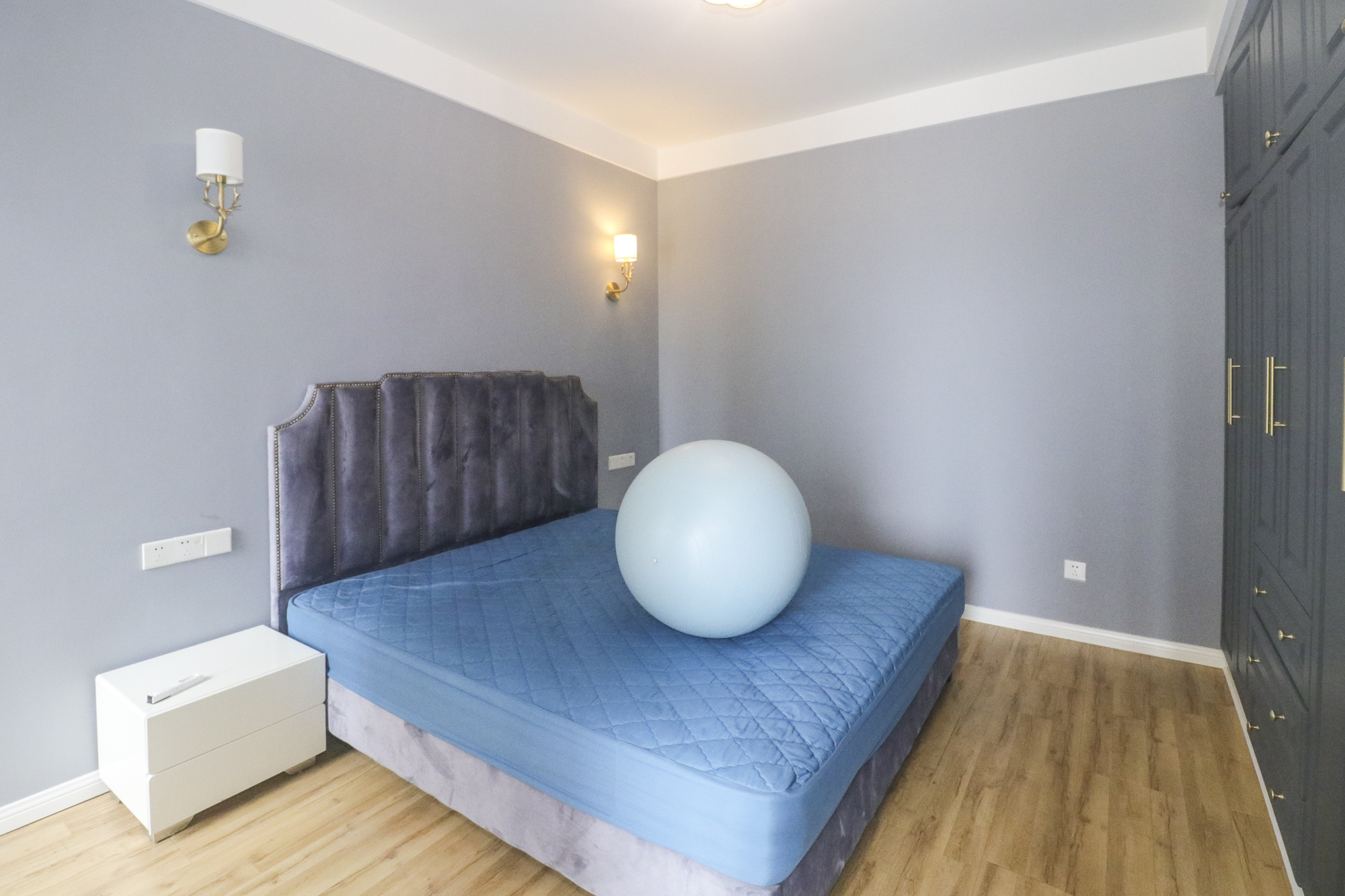 世茂外滩里(世茂铂翠湾三期) 3室2厅1卫 195.0万 世茂外滩里(世茂铂翠湾三期) 3室2厅1卫 195.0万卧室