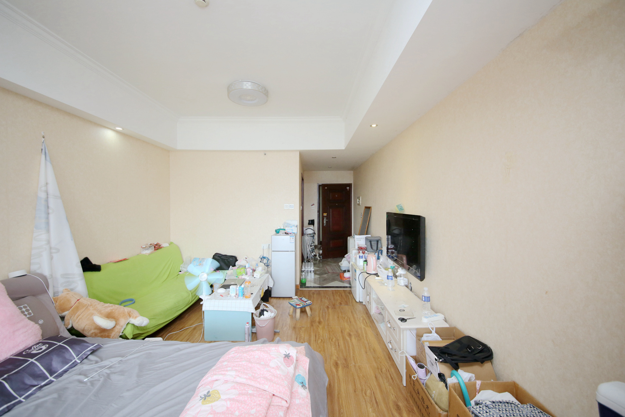 东宸19公馆  1室1厅1卫    38.5万客厅