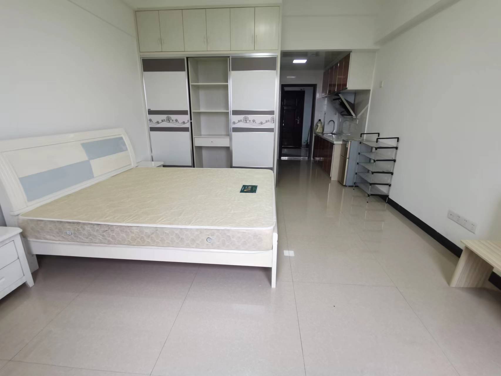 康桥美郡 1室1厅1卫 16.80万 康桥美郡 1室1厅1卫 16.80万客厅