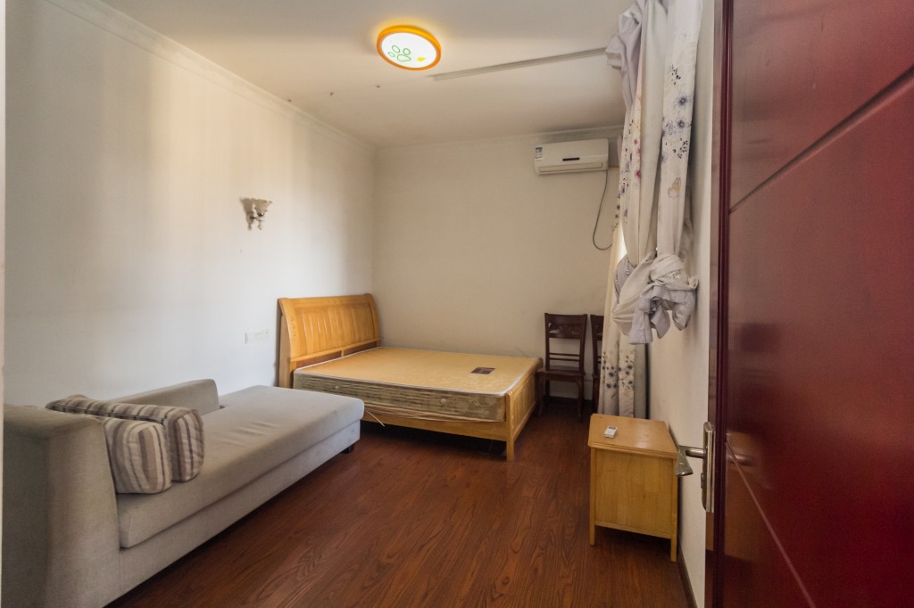 广角之恋（睿智园）  2室2厅1卫    55.0万卧室