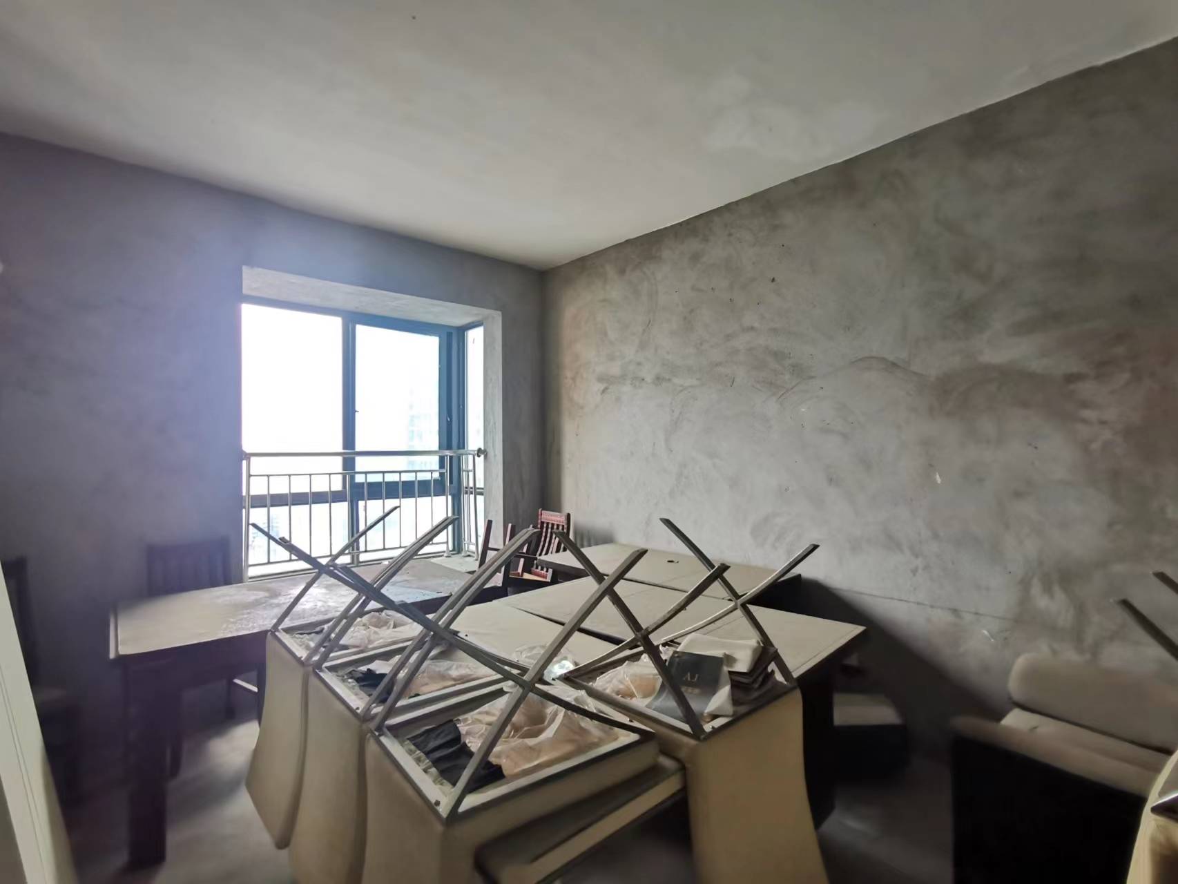 圣华名城建设北路110号 3室2厅1卫 36.0万 圣华名城建设北路110号 3室2厅1卫 36.0万客厅