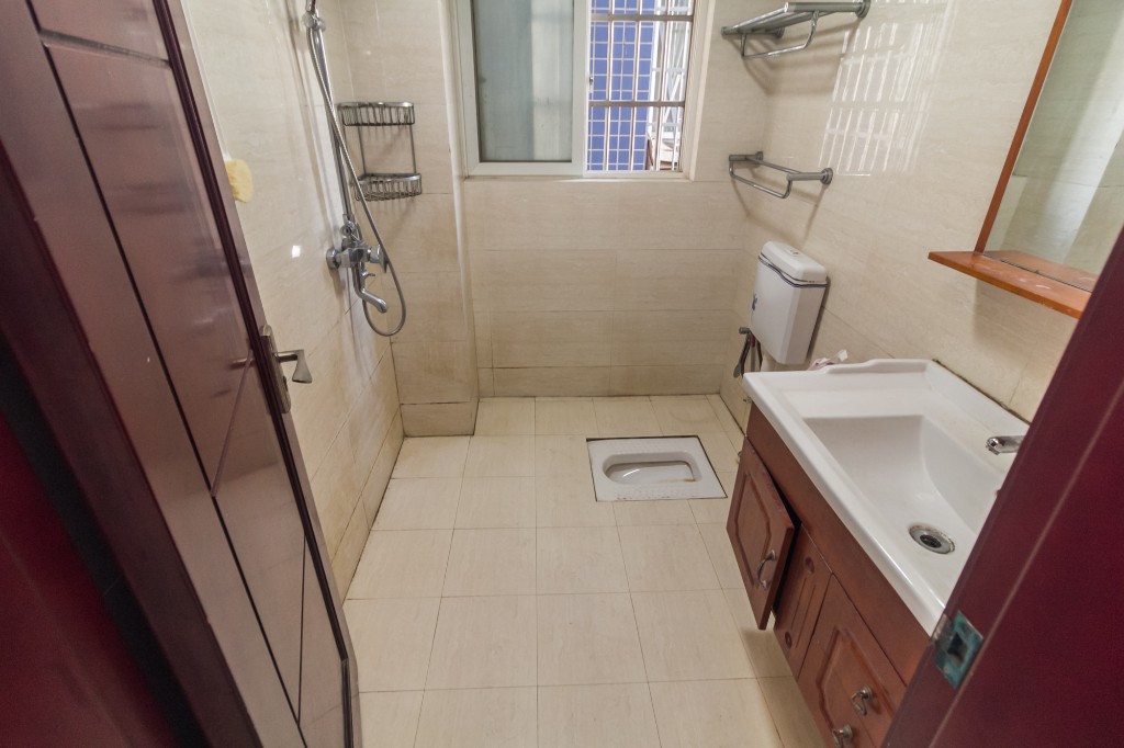 广角之恋（睿智园）  2室2厅1卫    55.0万卫生间