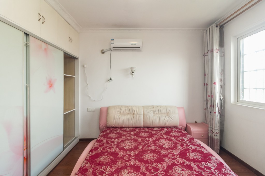 广角之恋（睿智园）  2室2厅1卫    55.0万卧室