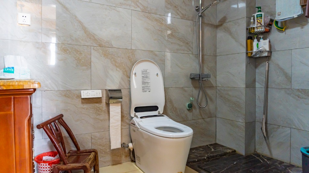 梓湖观邸 5室2厅3卫 368.0万 梓湖观邸 5室2厅3卫 368.0万客厅