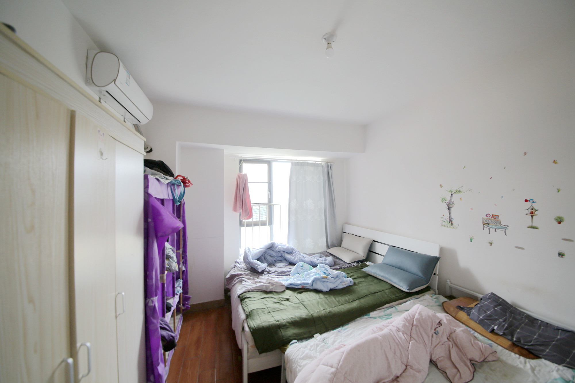 嘉宇盛世华章  3室2厅1卫    100.0万卧室