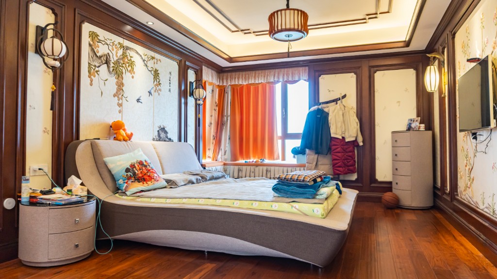 梓湖观邸 5室2厅3卫 368.0万 梓湖观邸 5室2厅3卫 368.0万客厅