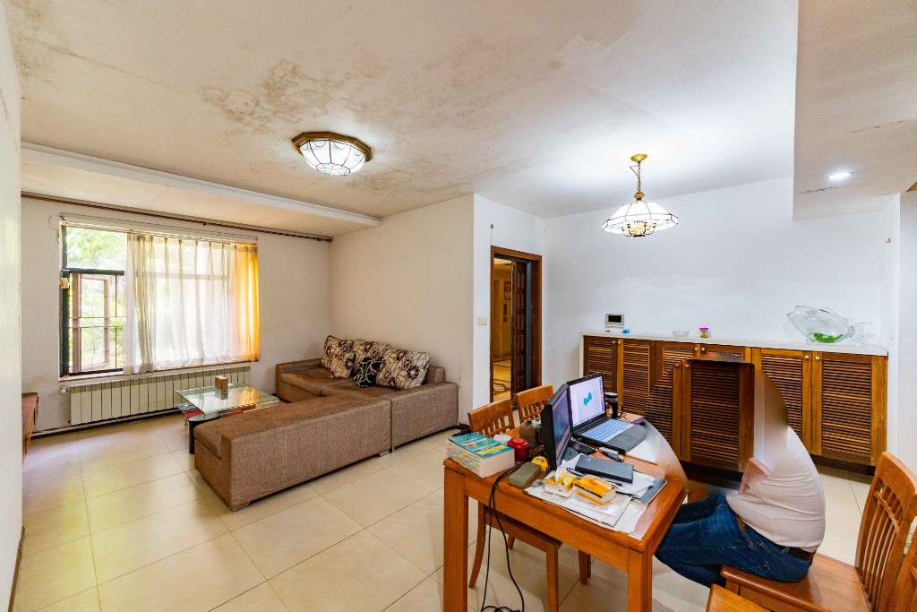 奥林匹克花园 2室1厅2卫 65.0万 奥林匹克花园 2室1厅2卫 65.0万客厅