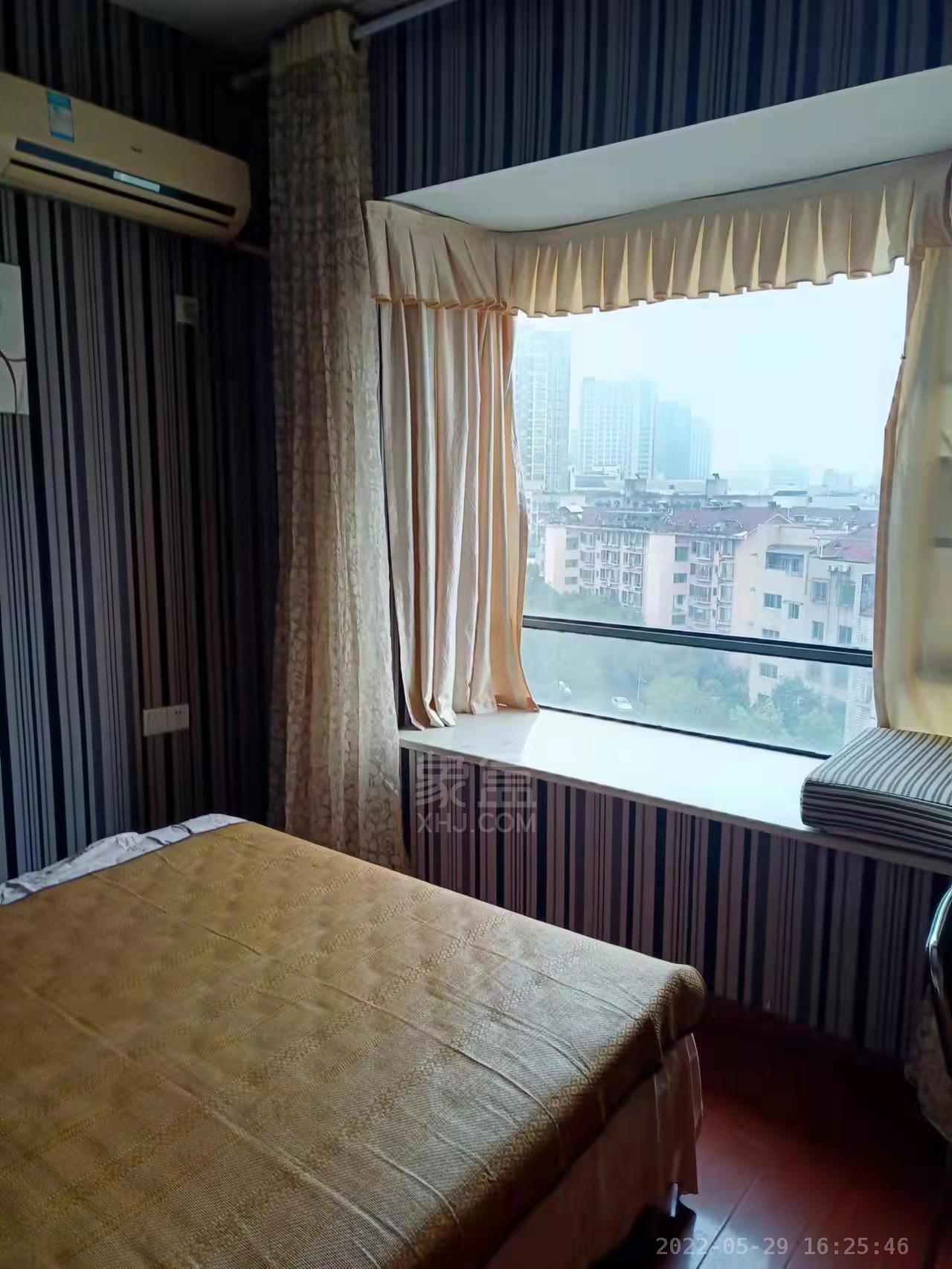 城市风景  0室0厅0卫    66.0万 城市风景  0室0厅0卫    66.0万客厅