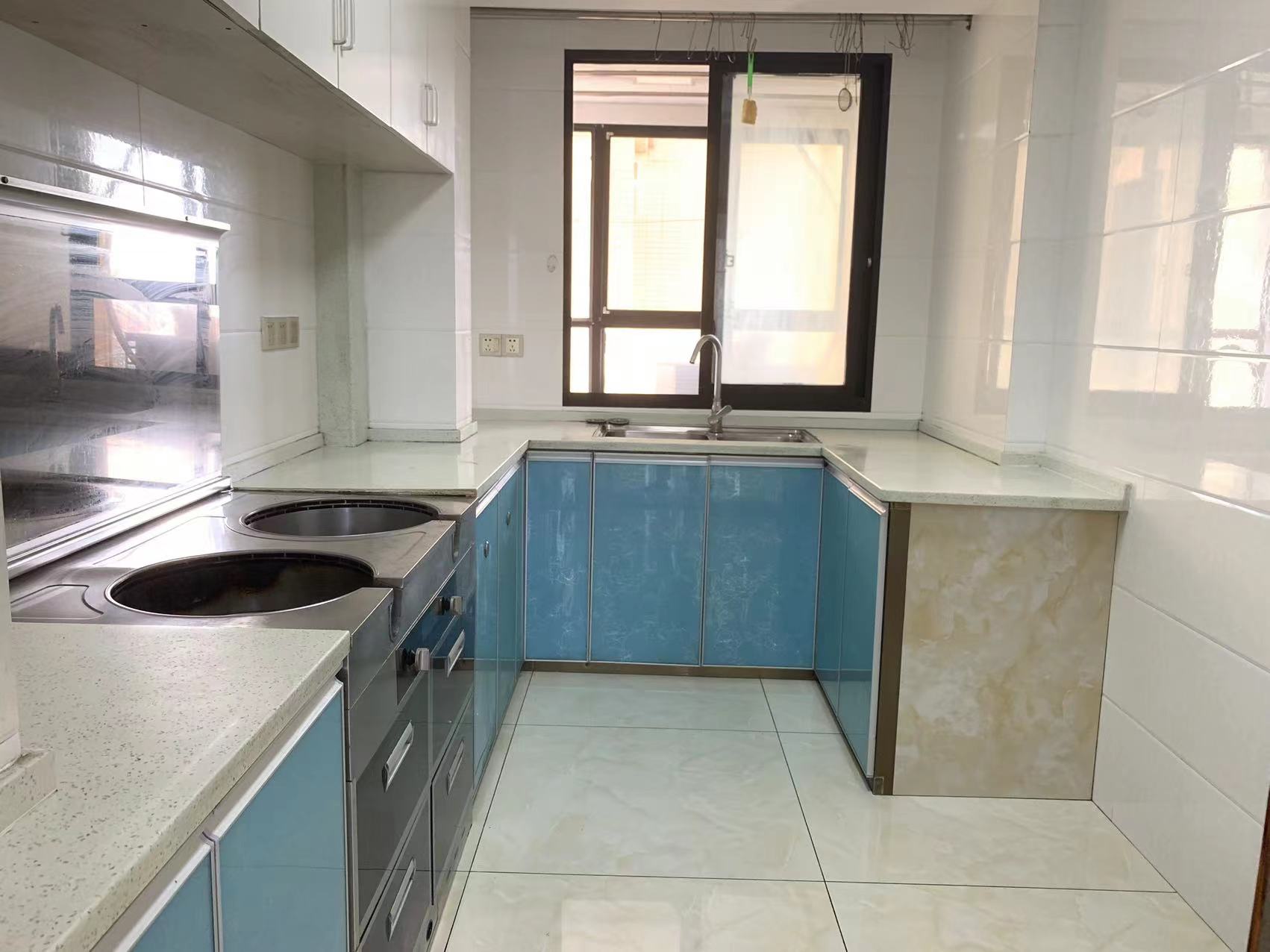 三一歌雅郡 4室2厅2卫 88.0万 三一歌雅郡 4室2厅2卫 88.0万客厅