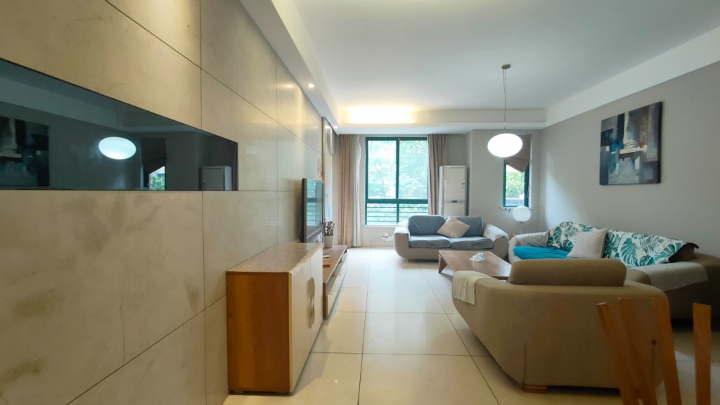 尚格名城天香国舍  3室2厅1卫    100.0万 尚格名城天香国舍  3室2厅1卫    100.0万