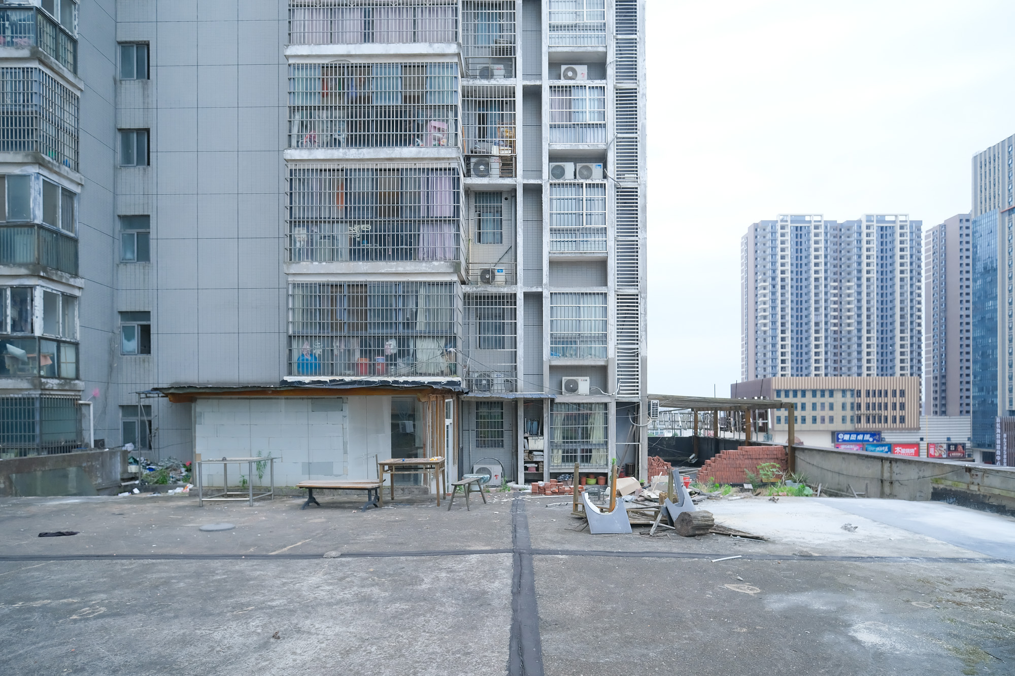 尚都花园城  4室2厅1卫   84.00万阳台