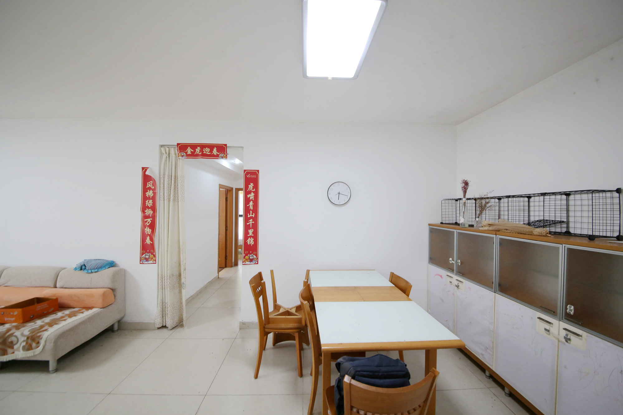 西街花园 4室2厅2卫 125.0万 西街花园 4室2厅2卫 125.0万客厅