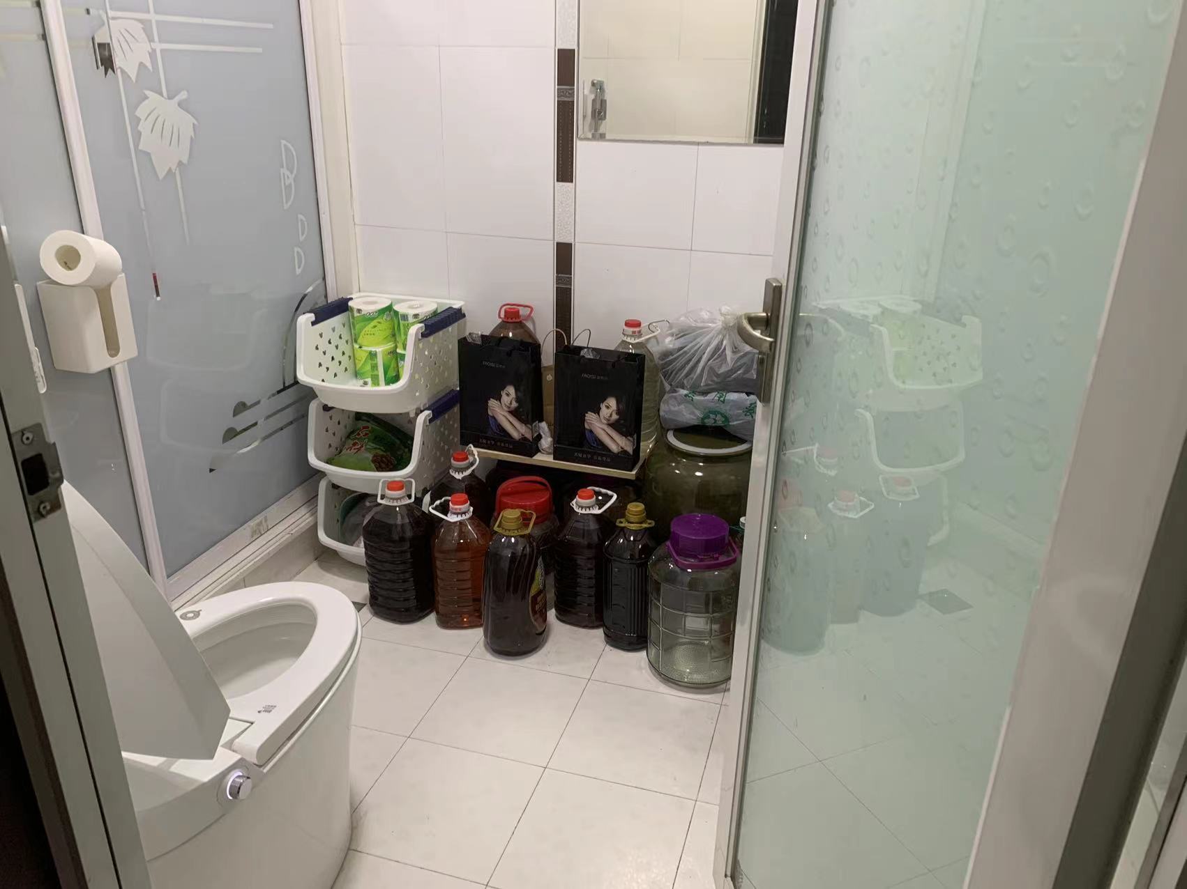 玫瑰名城百合苑 3室2厅2卫 62.0万 玫瑰名城百合苑 3室2厅2卫 62.0万客厅