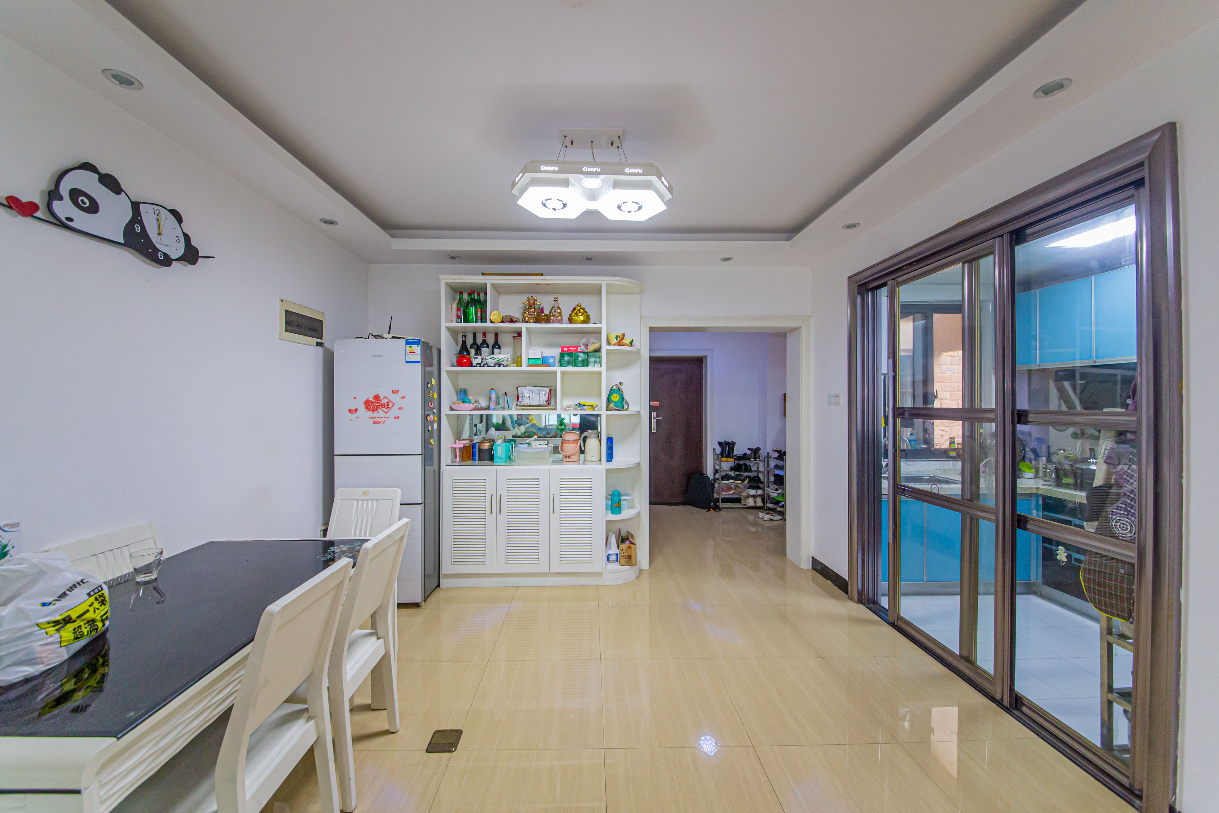 中建芙蓉嘉苑  3室2厅1卫   90.00万客厅