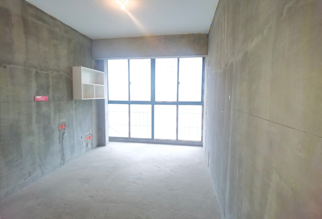 湖景名城 3室2厅2卫 56.8万 湖景名城 3室2厅2卫 56.8万客厅