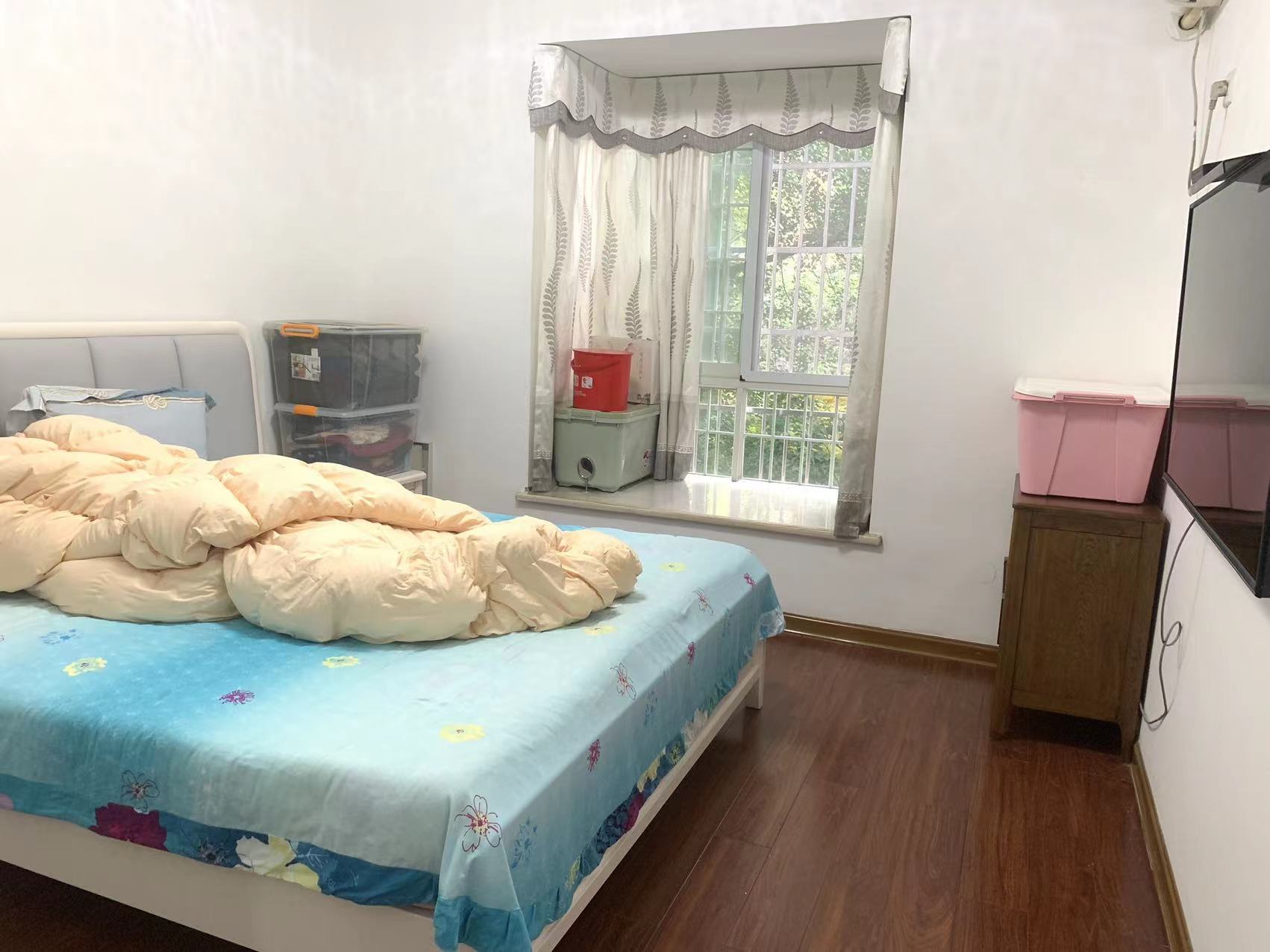 玫瑰名城百合苑 3室2厅2卫 62.0万 玫瑰名城百合苑 3室2厅2卫 62.0万客厅