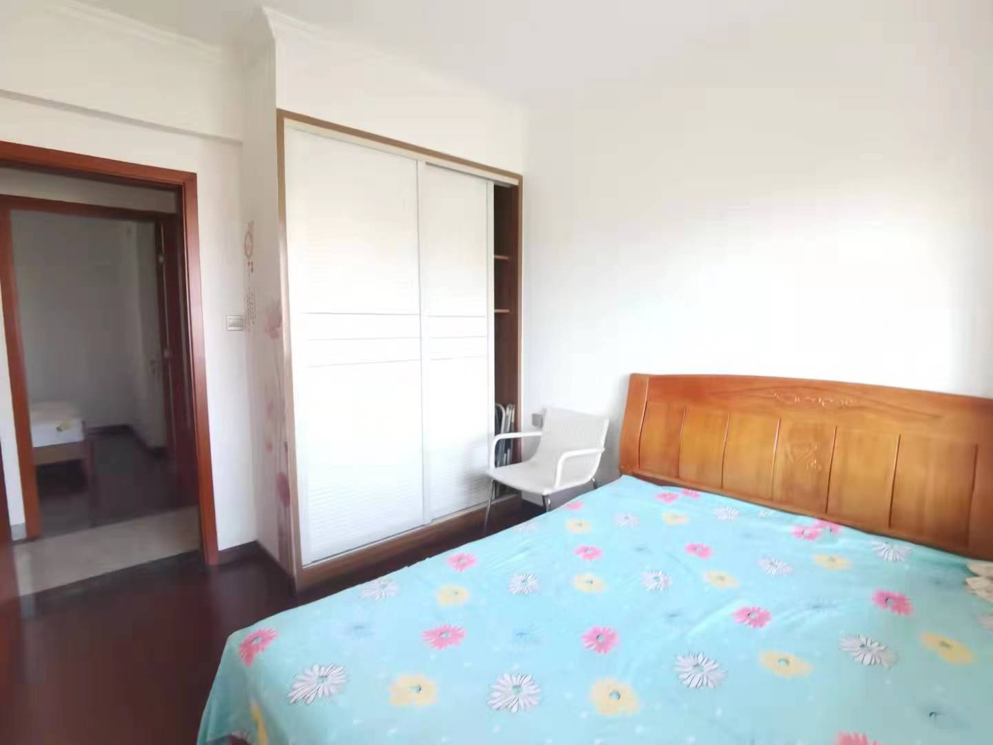 凯风珑城 3室2厅2卫 85.0万 凯风珑城 3室2厅2卫 85.0万客厅