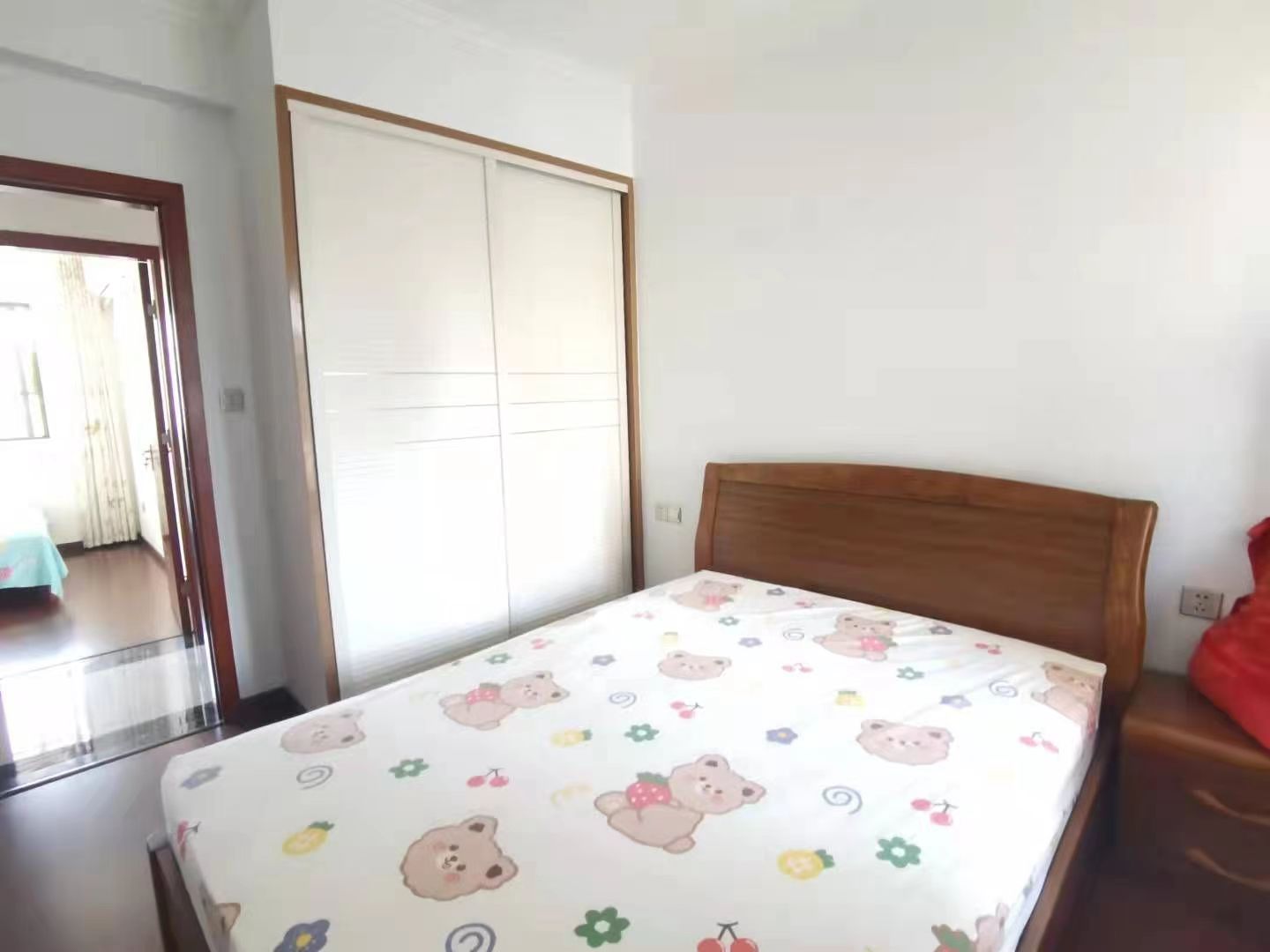 凯风珑城 3室2厅2卫 85.0万 凯风珑城 3室2厅2卫 85.0万客厅