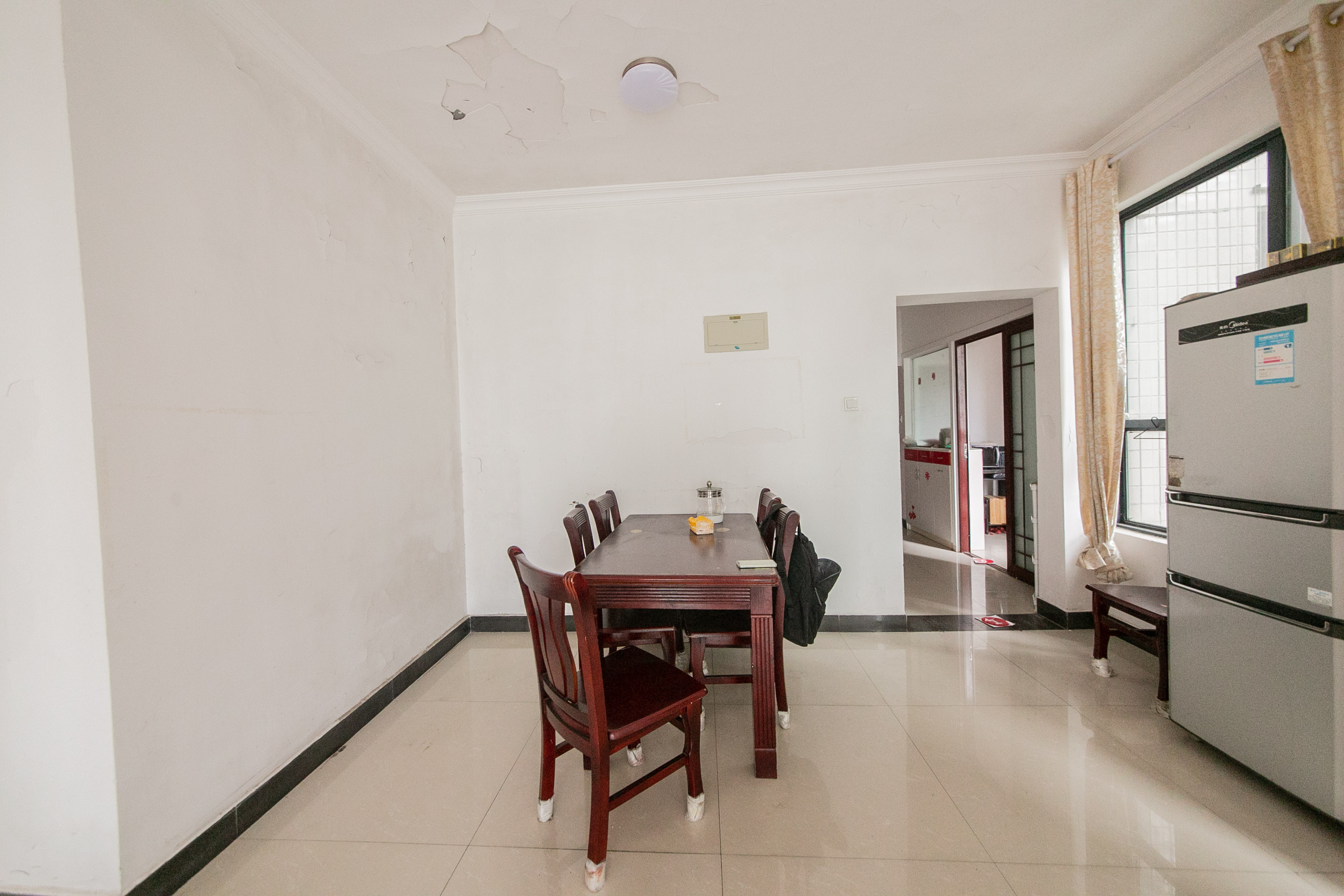 湘江世纪城融江苑  3室2厅1卫    115.0万客厅