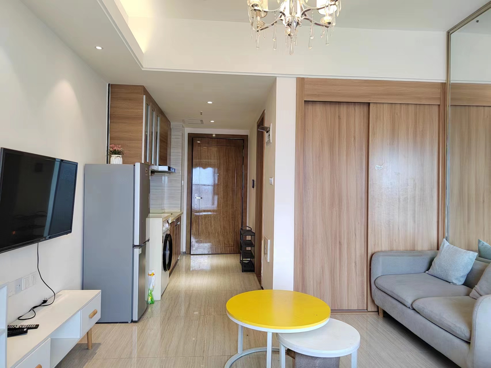 恒大御景湾 1室0厅1卫 19.8万 恒大御景湾 1室0厅1卫 19.8万客厅