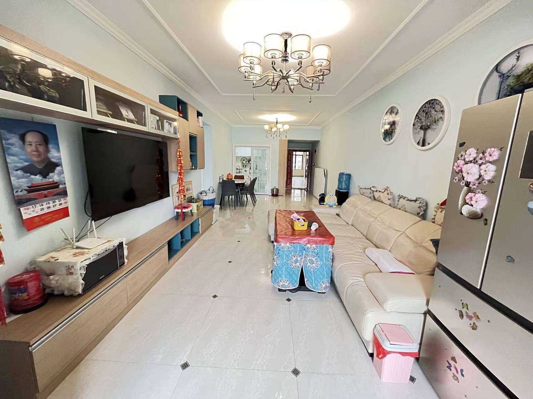 经世龙城 3室2厅2卫 73.0万 经世龙城 3室2厅2卫 73.0万客厅