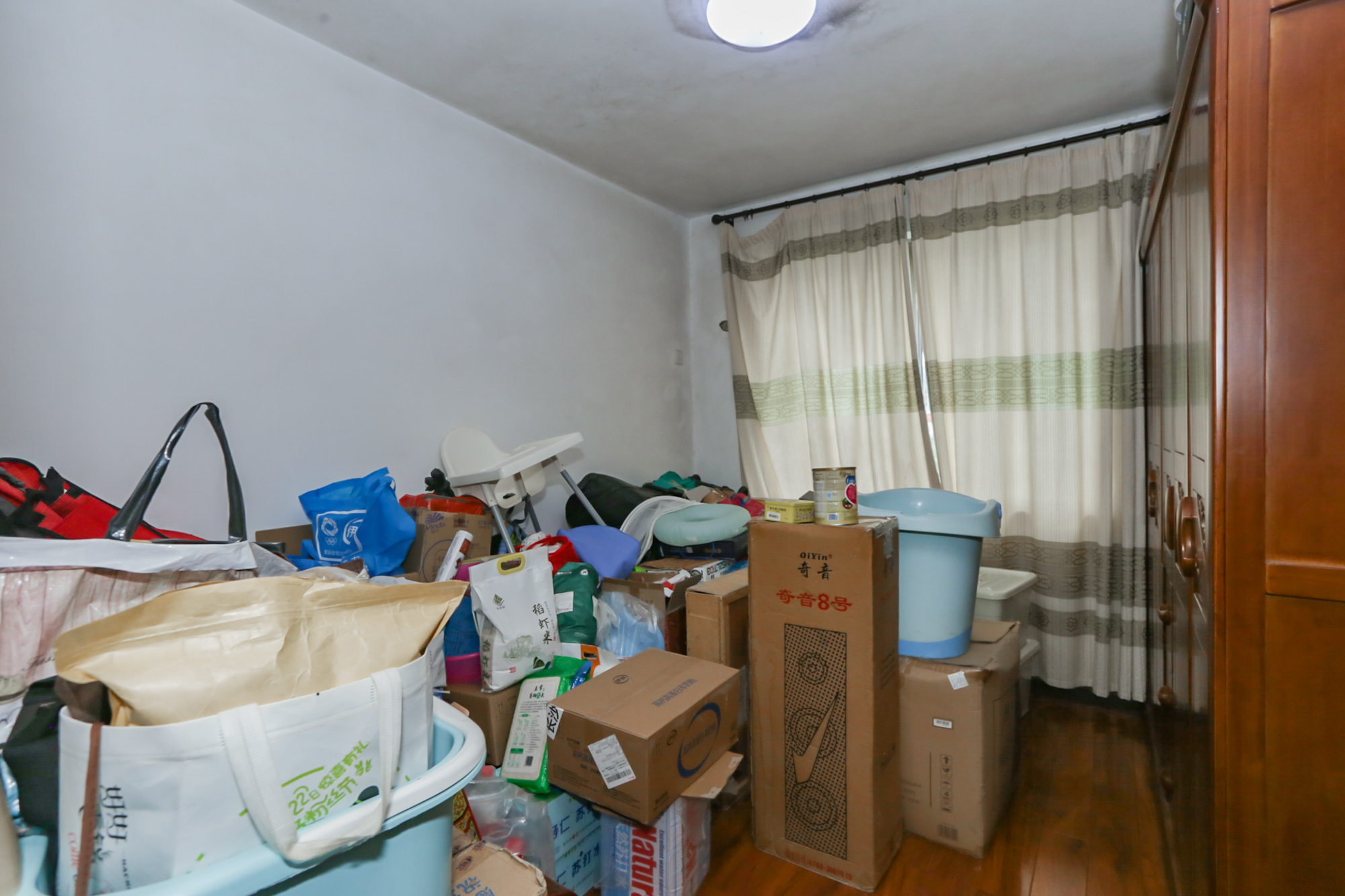 湘仪家园  3室2厅1卫   95.00万卧室