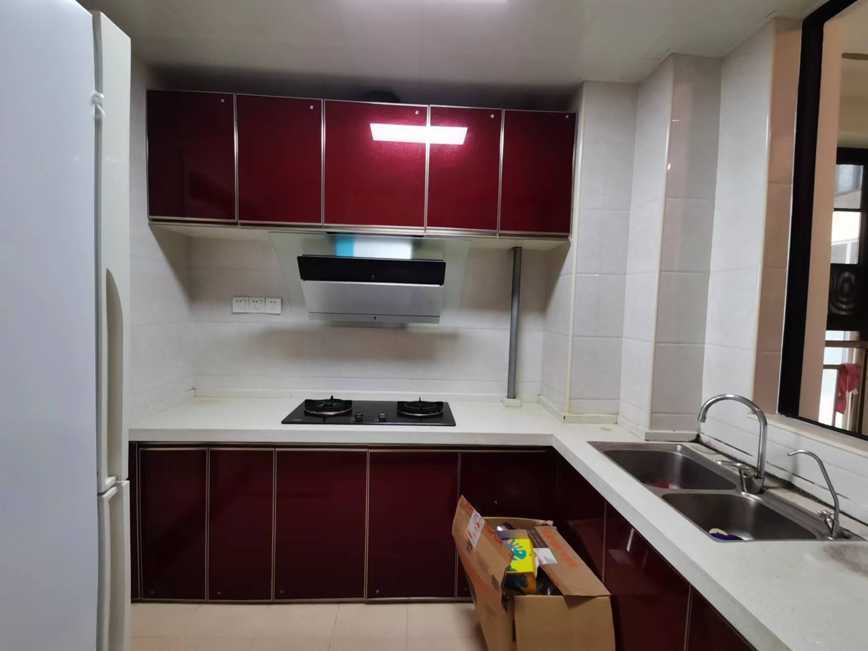 中建御山和苑 3室2厅1卫 55.0万 中建御山和苑 3室2厅1卫 55.0万客厅