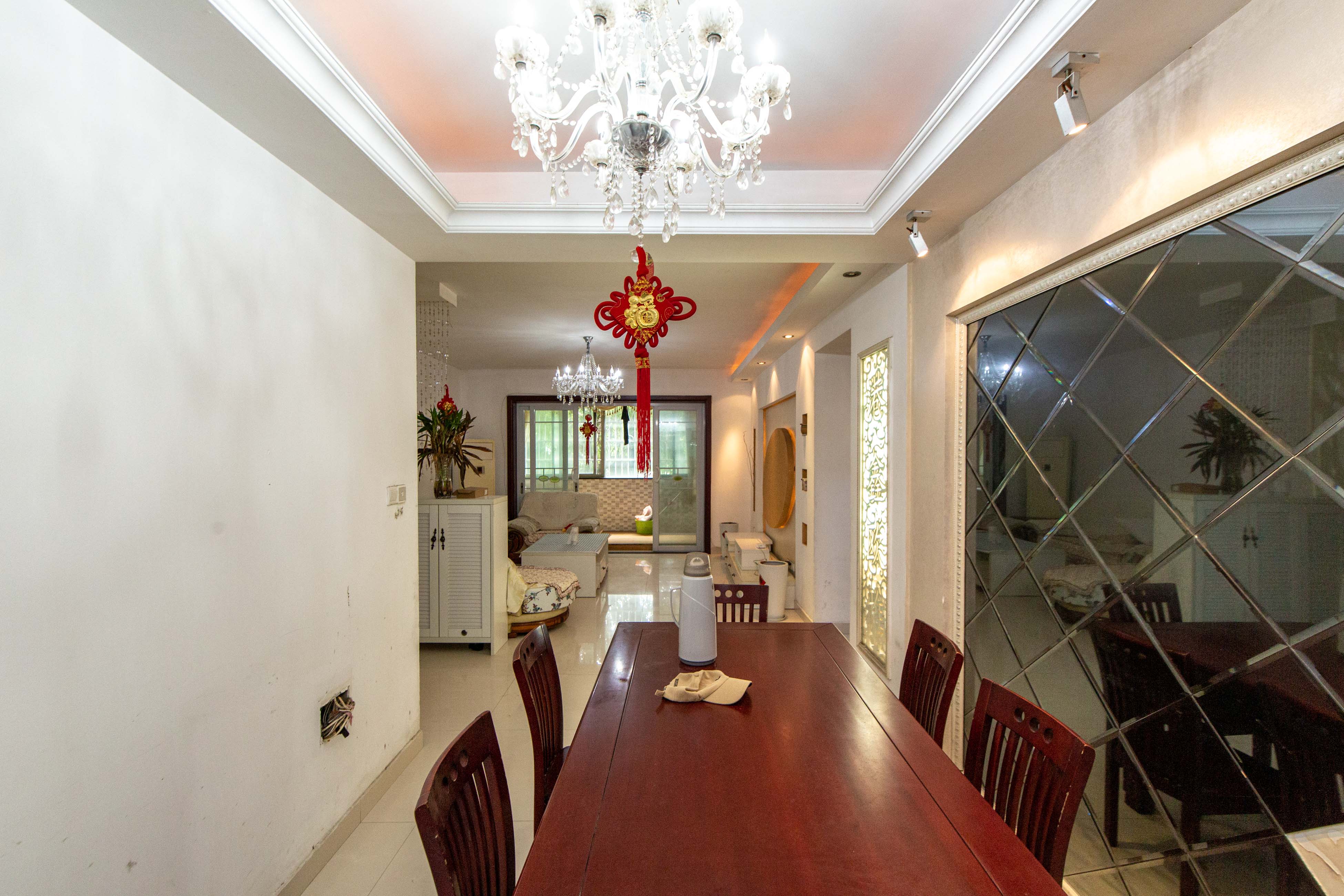 白沙湾嘉园  4室2厅2卫    130.0万 白沙湾嘉园  4室2厅2卫    130.0万客厅