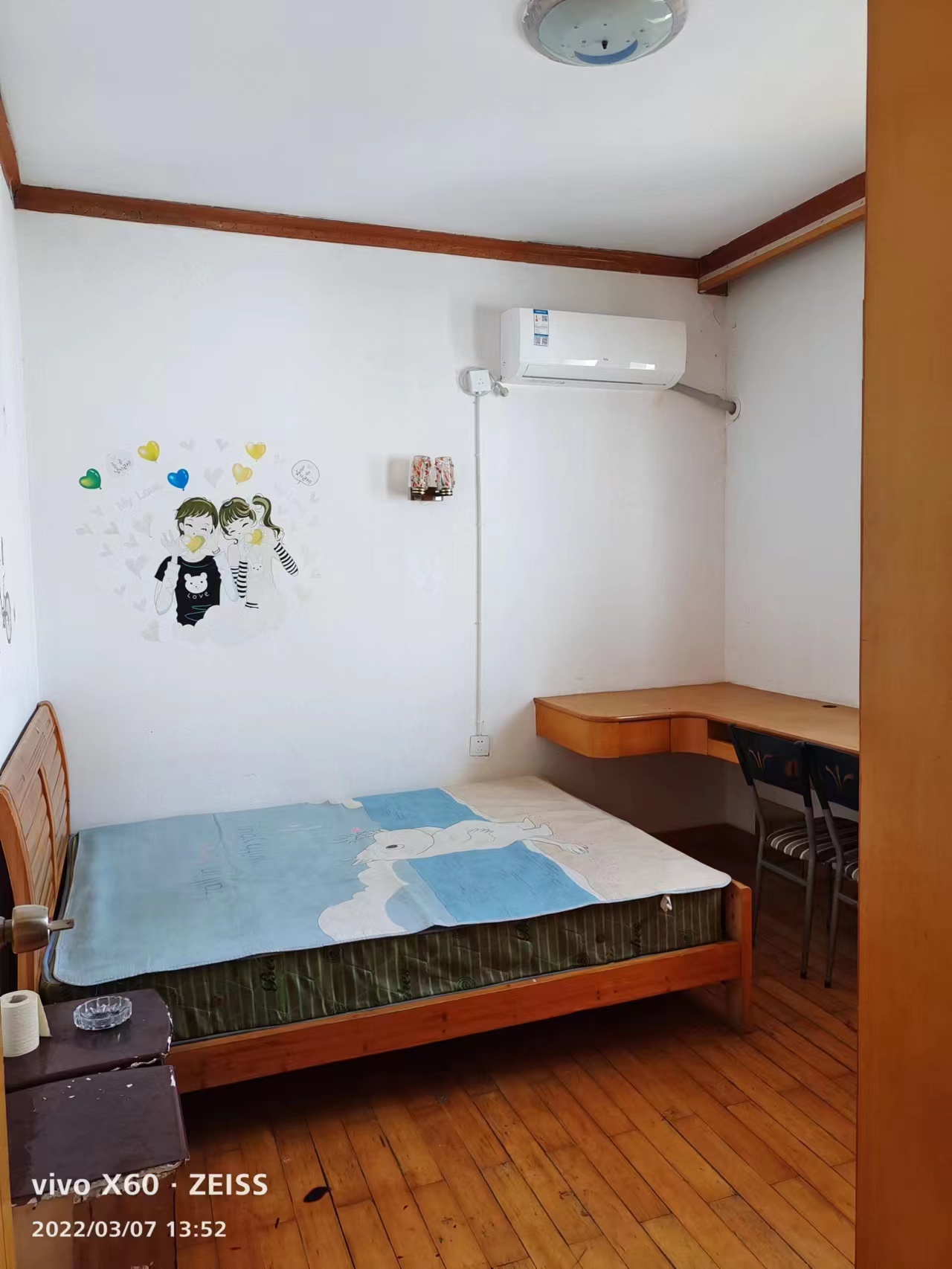 长铁生活区 2室2厅1卫 26.0万 长铁生活区 2室2厅1卫 26.0万客厅