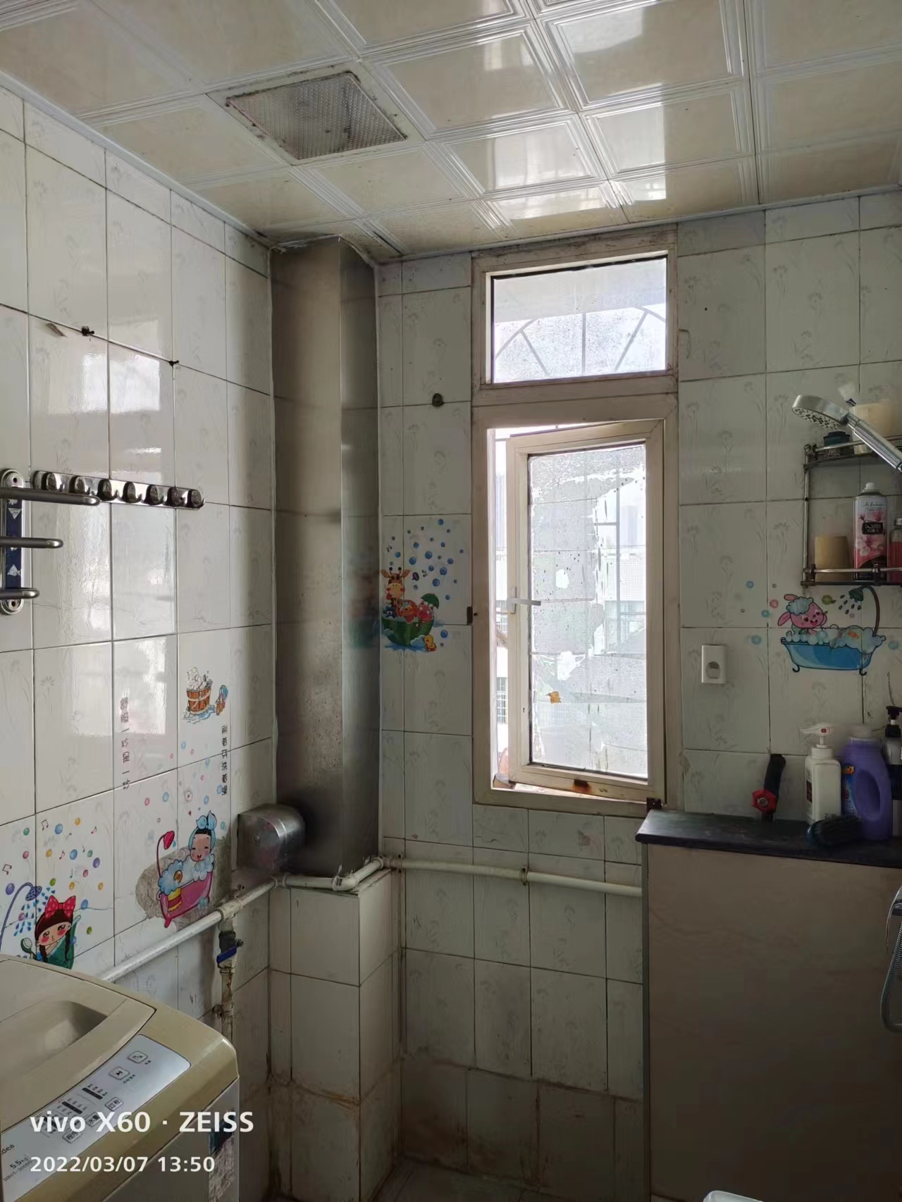 长铁生活区 2室2厅1卫 26.0万 长铁生活区 2室2厅1卫 26.0万客厅