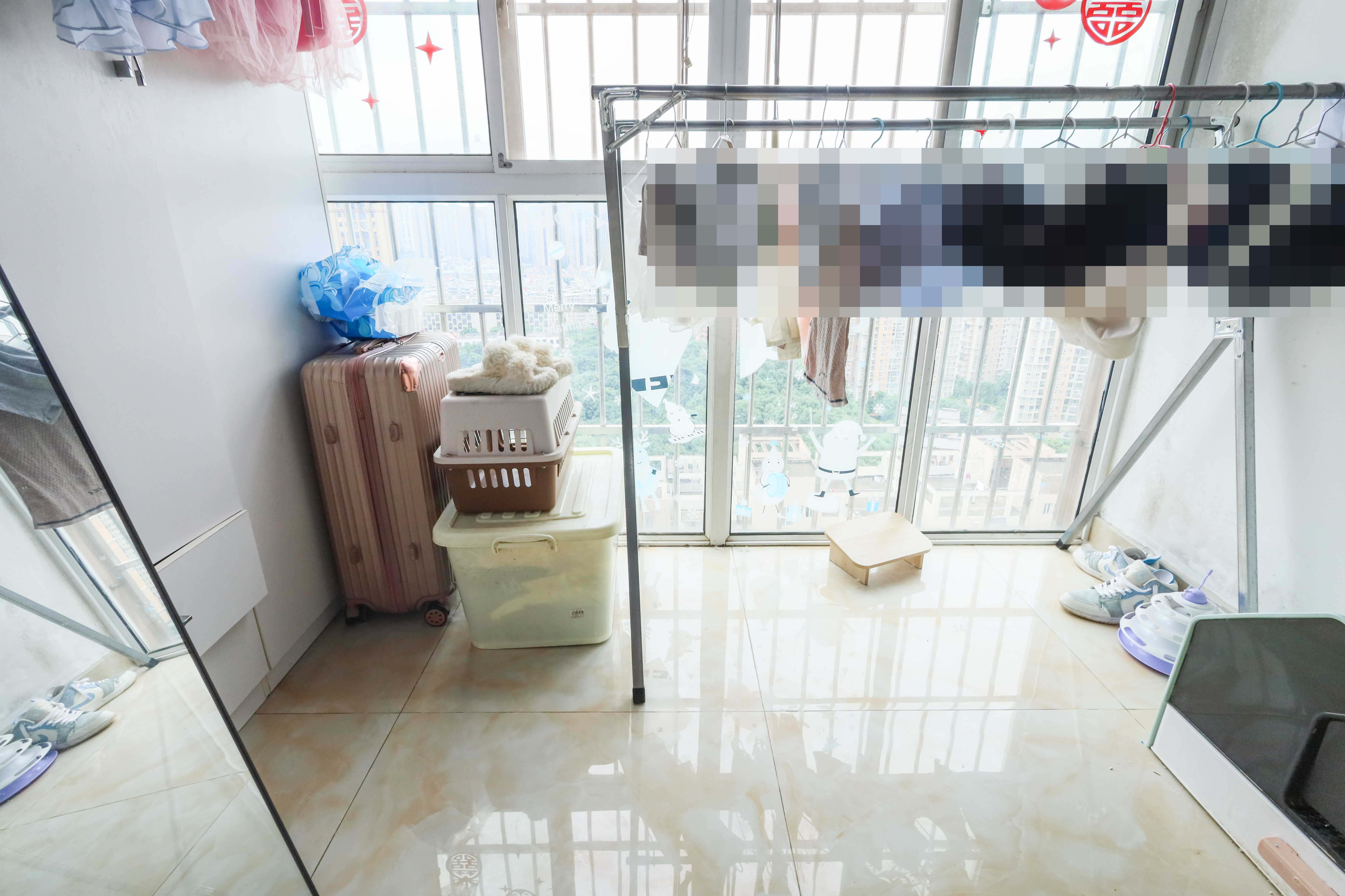 中房F联邦  2室2厅1卫   70.00万阳台