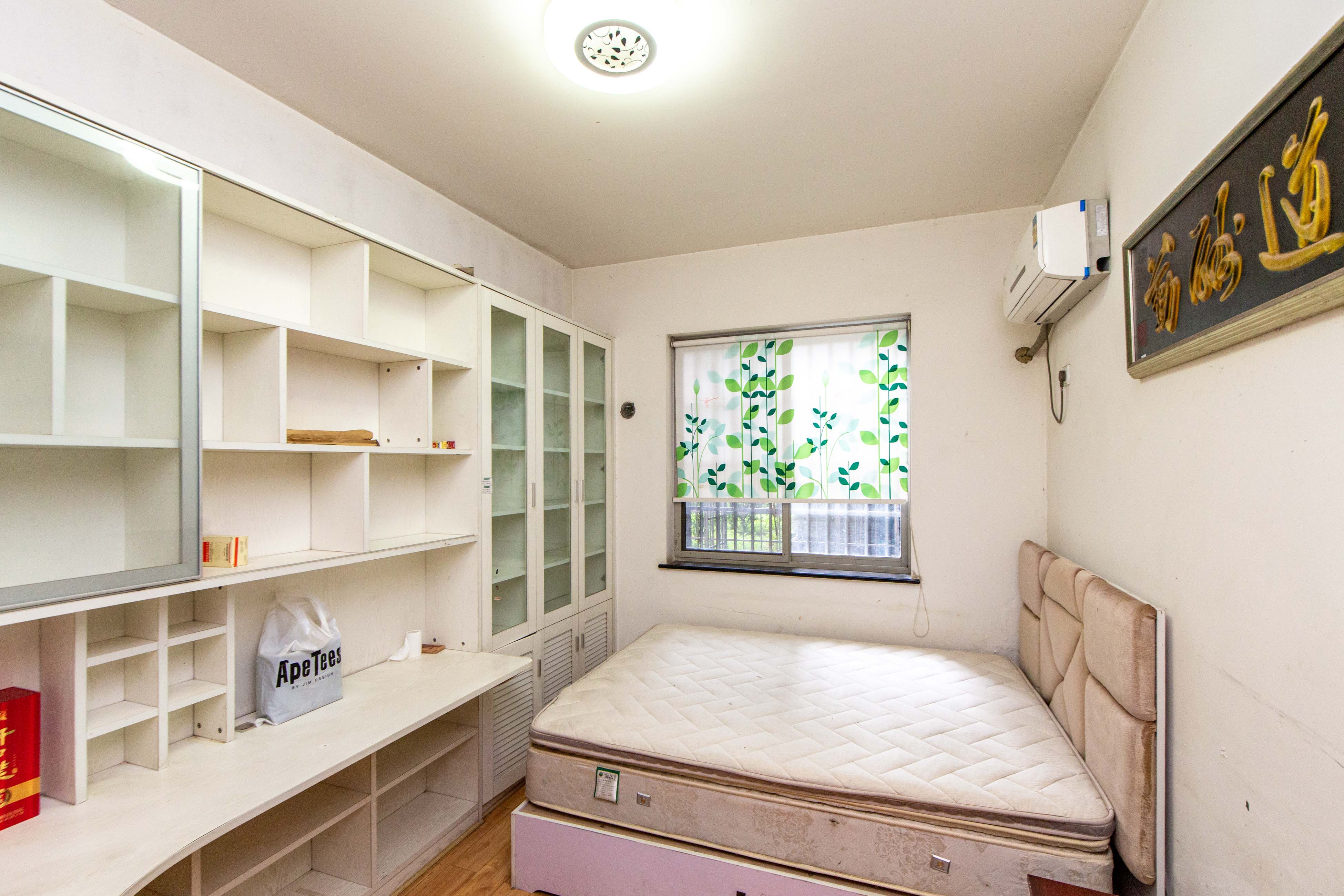 白沙湾嘉园  4室2厅2卫    130.0万 白沙湾嘉园  4室2厅2卫    130.0万卧室