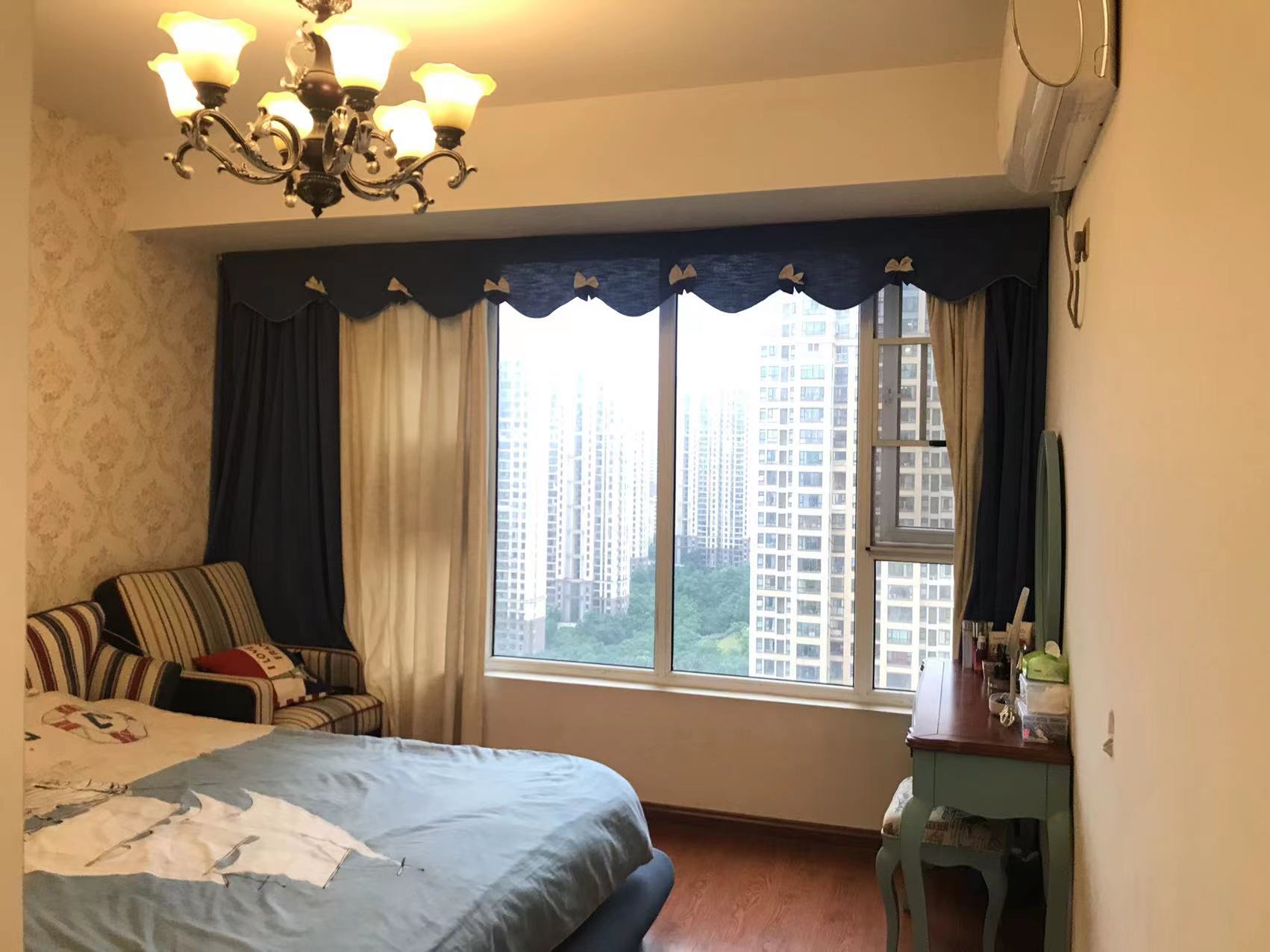 佳兆业金域天下三期 3室2厅2卫 66.6万 佳兆业金域天下三期 3室2厅2卫 66.6万客厅