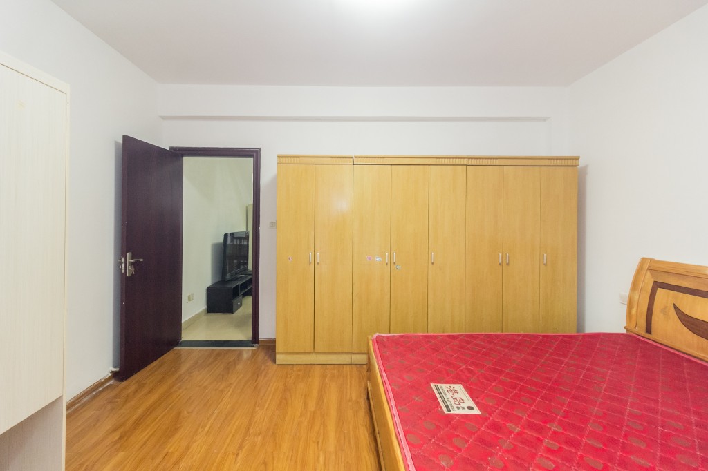 明天一城  3室2厅1卫    39.8万 明天一城  3室2厅1卫    39.8万卧室