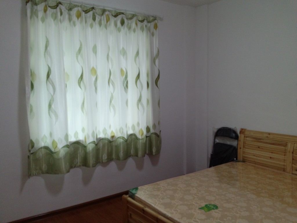 楚天花园 4室2厅1卫 62.8万 楚天花园 4室2厅1卫 62.8万客厅