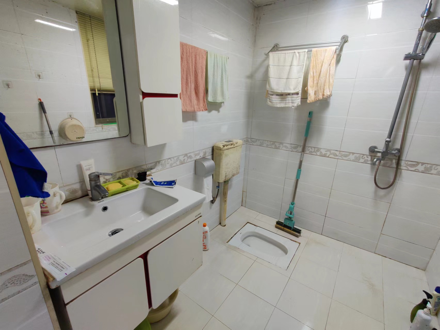 紫金名门 3室2厅1卫 58.0万 紫金名门 3室2厅1卫 58.0万客厅