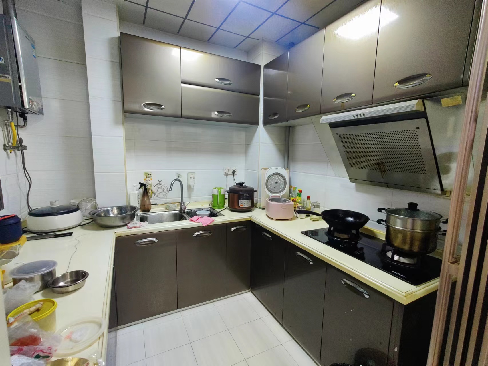 紫金名门 3室2厅1卫 58.0万 紫金名门 3室2厅1卫 58.0万客厅