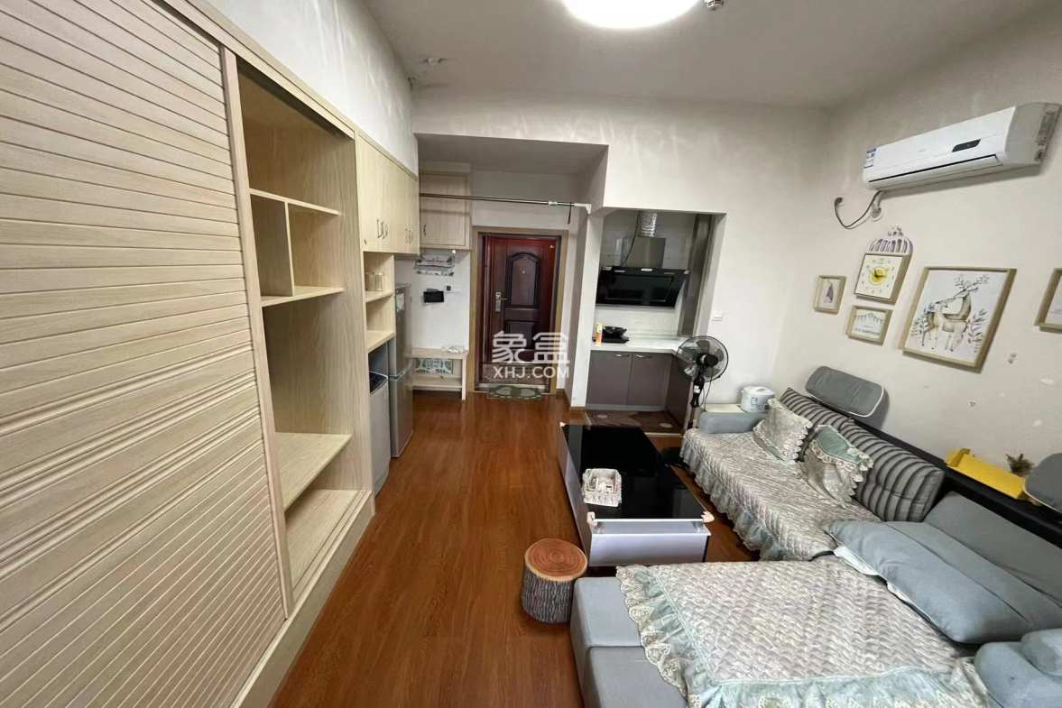 庐山一号  1室1厅1卫    27.0万 庐山一号  1室1厅1卫    27.0万客厅