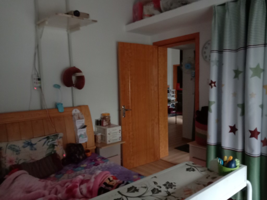 火炬二村  2室1厅1卫   24.80万客厅