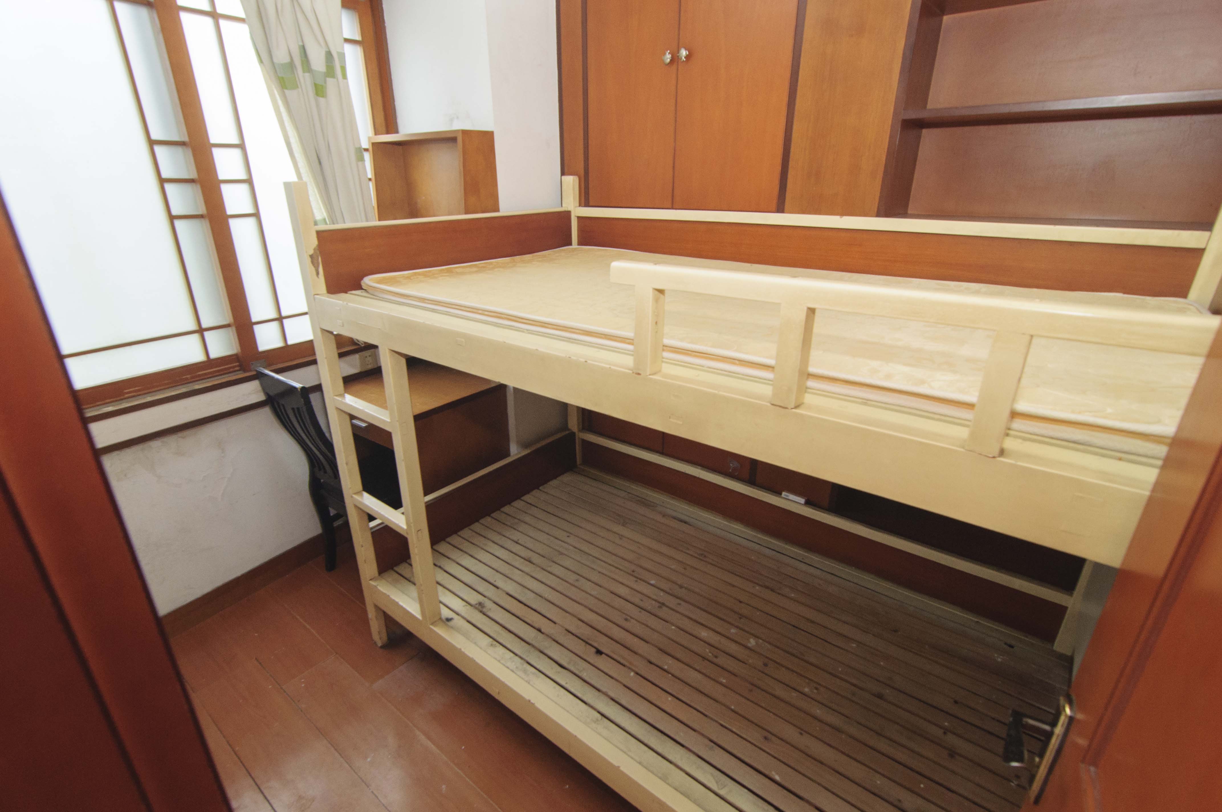 金泰小区  2室2厅1卫    77.8万卧室