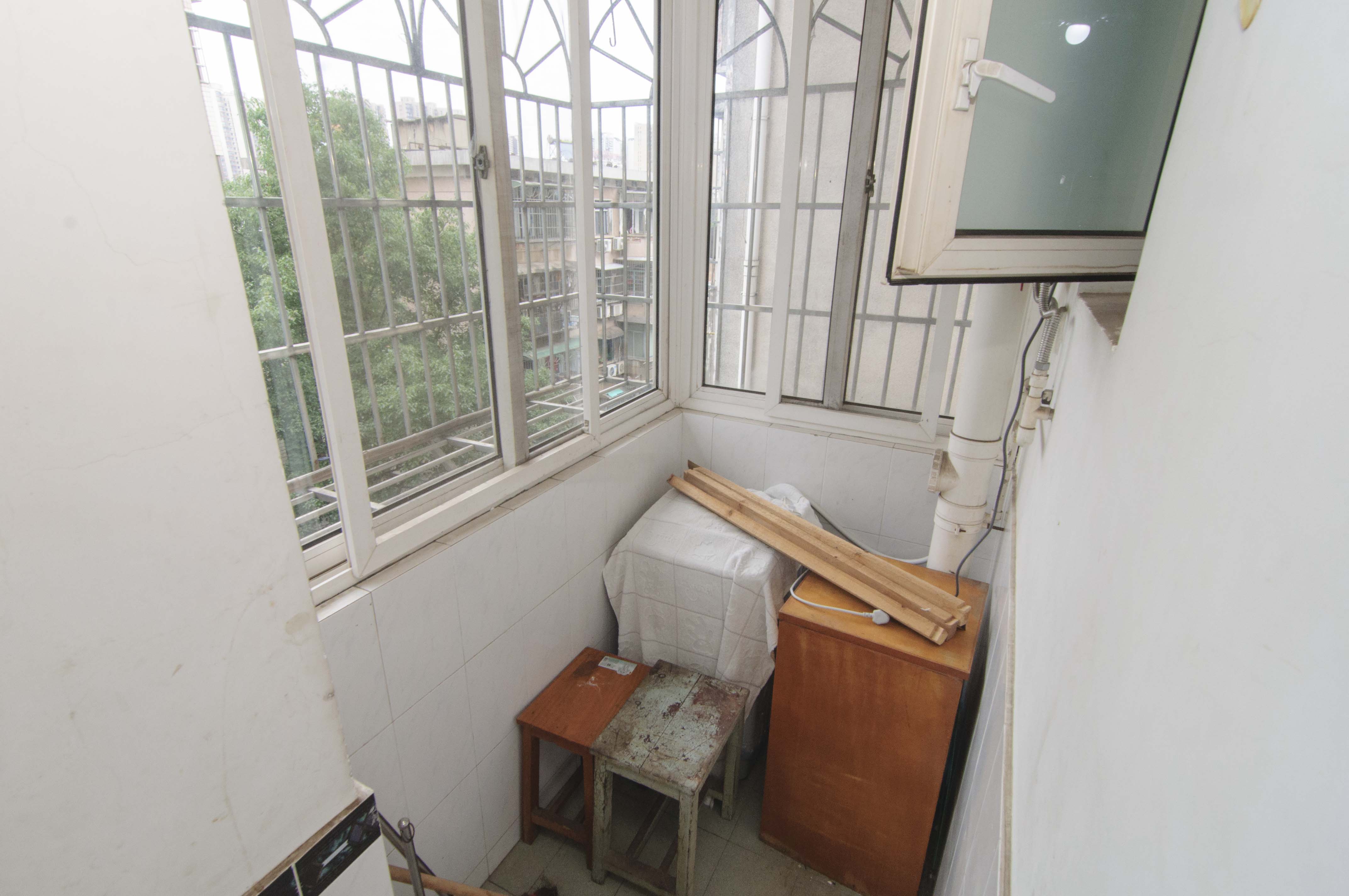 城建学院（古堆山城建学校宿舍）  2室2厅1卫   60.00万阳台