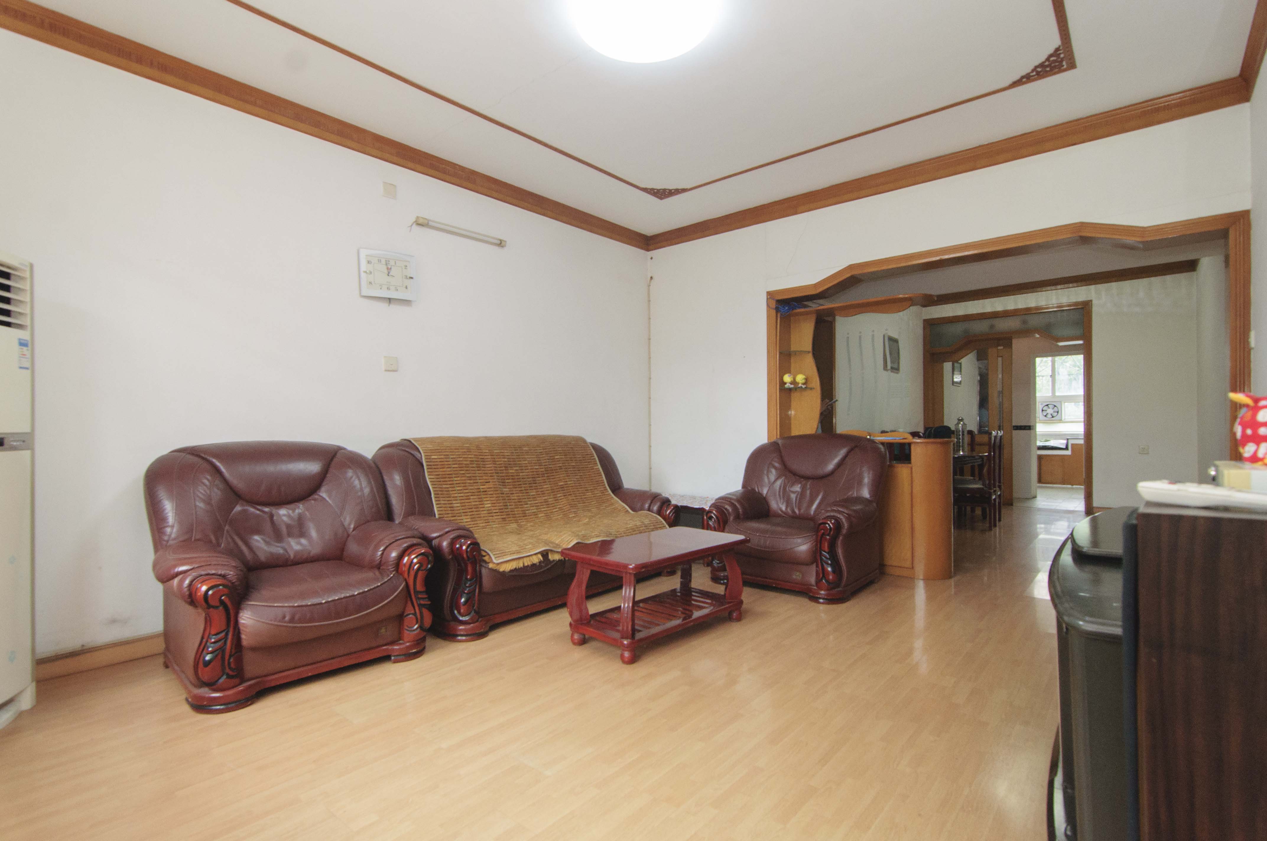 城建学院（古堆山城建学校宿舍）  2室2厅1卫   60.00万客厅