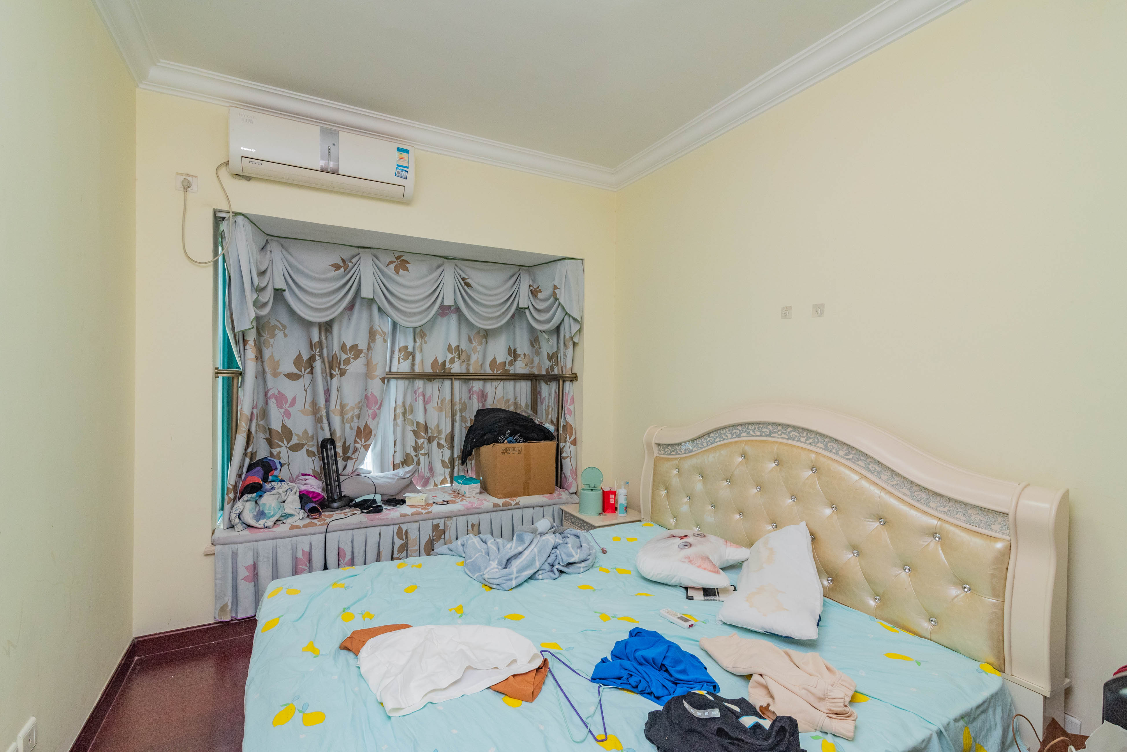 恒大雅苑  3室2厅1卫    104.0万卧室