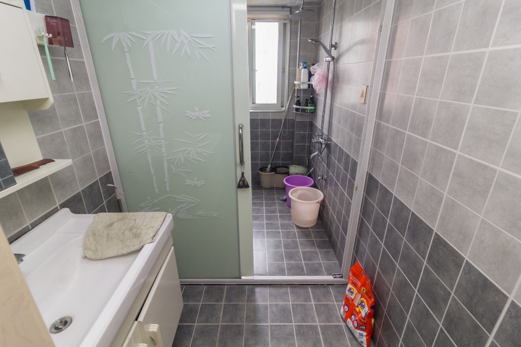 星城国际 3室2厅1卫 85.0万 星城国际 3室2厅1卫 85.0万卫生间