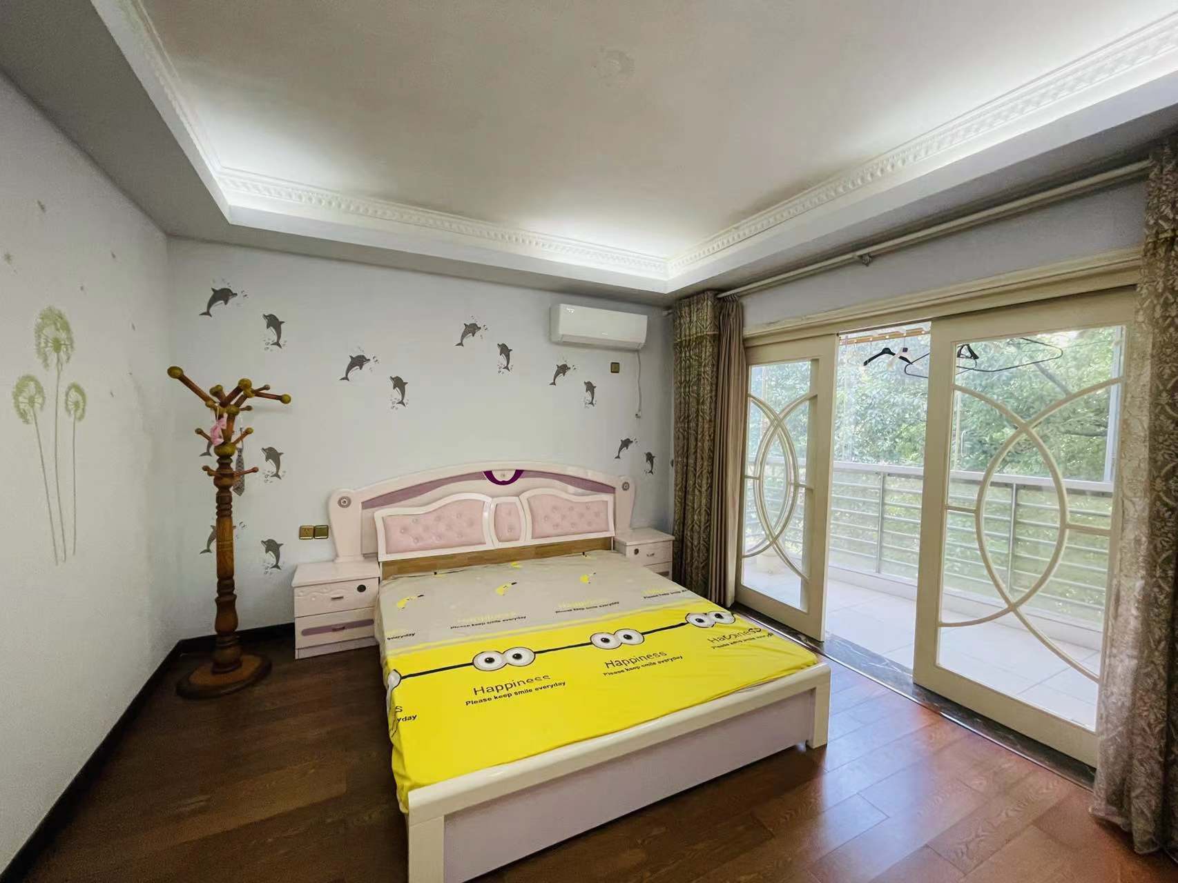 四季花园 3室2厅1卫 85.0万 四季花园 3室2厅1卫 85.0万客厅