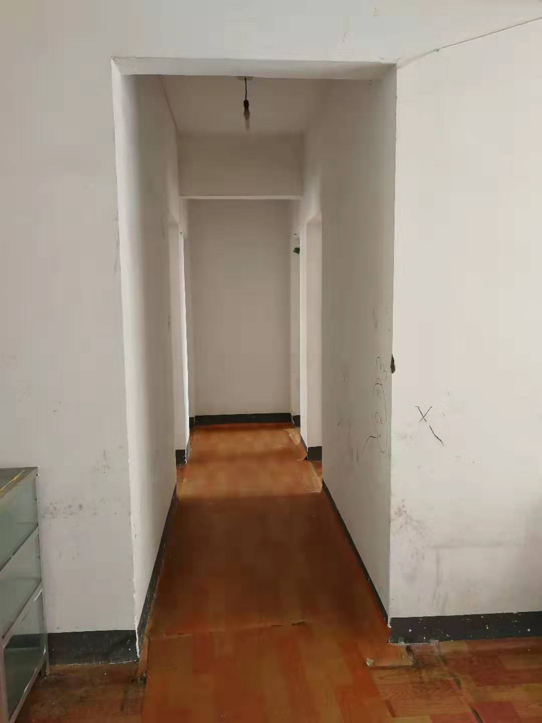 枫溪苑 4室2厅2卫 75.0万 枫溪苑 4室2厅2卫 75.0万客厅